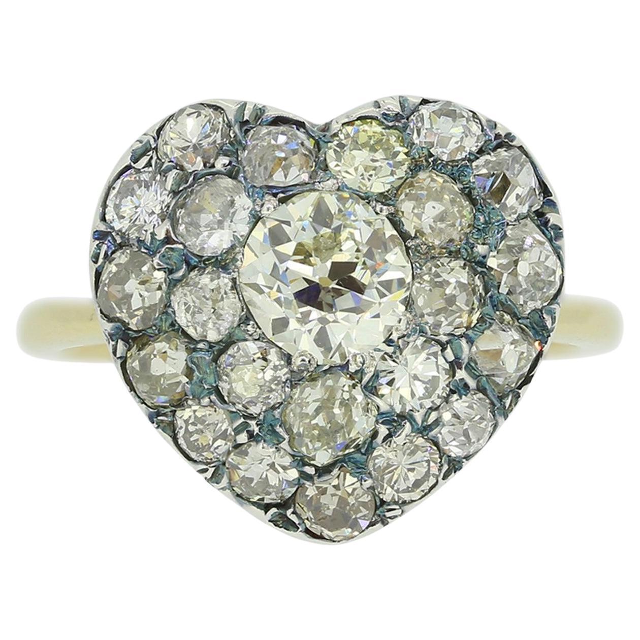 Bague cœur ancien avec diamants anciens de 1,60 carat en vente