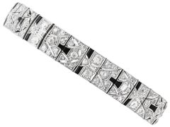 Bracelet ancien en platine, onyx de 1,60 ct, diamants de 3,67 ct et diamants d'environ 1930