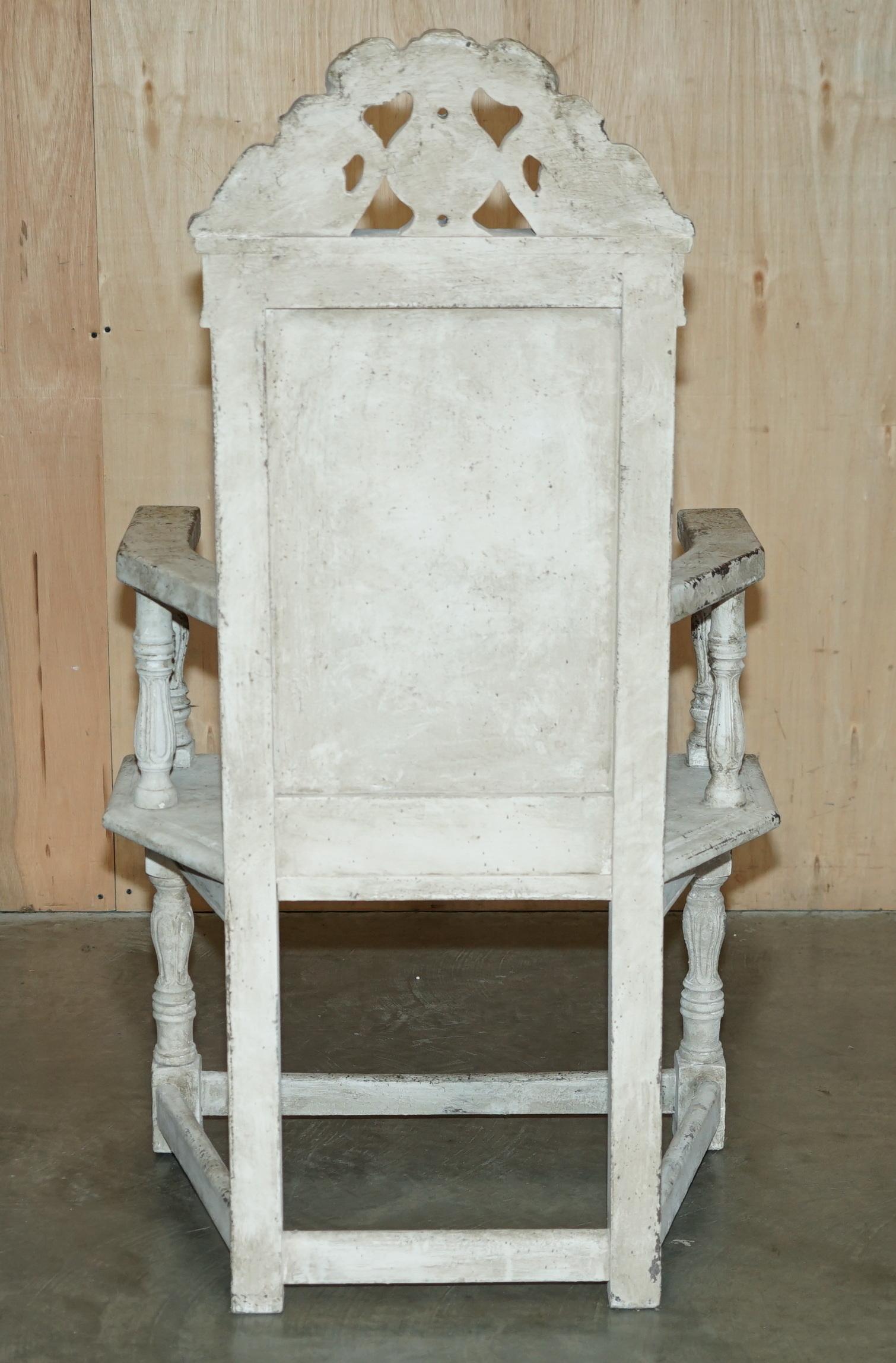 ANTICO 1622 DATATO ORNATAMENTE intagliato a mano IN INGLESE OAK PAINTED THRONE ARMCHAIR in vendita 11