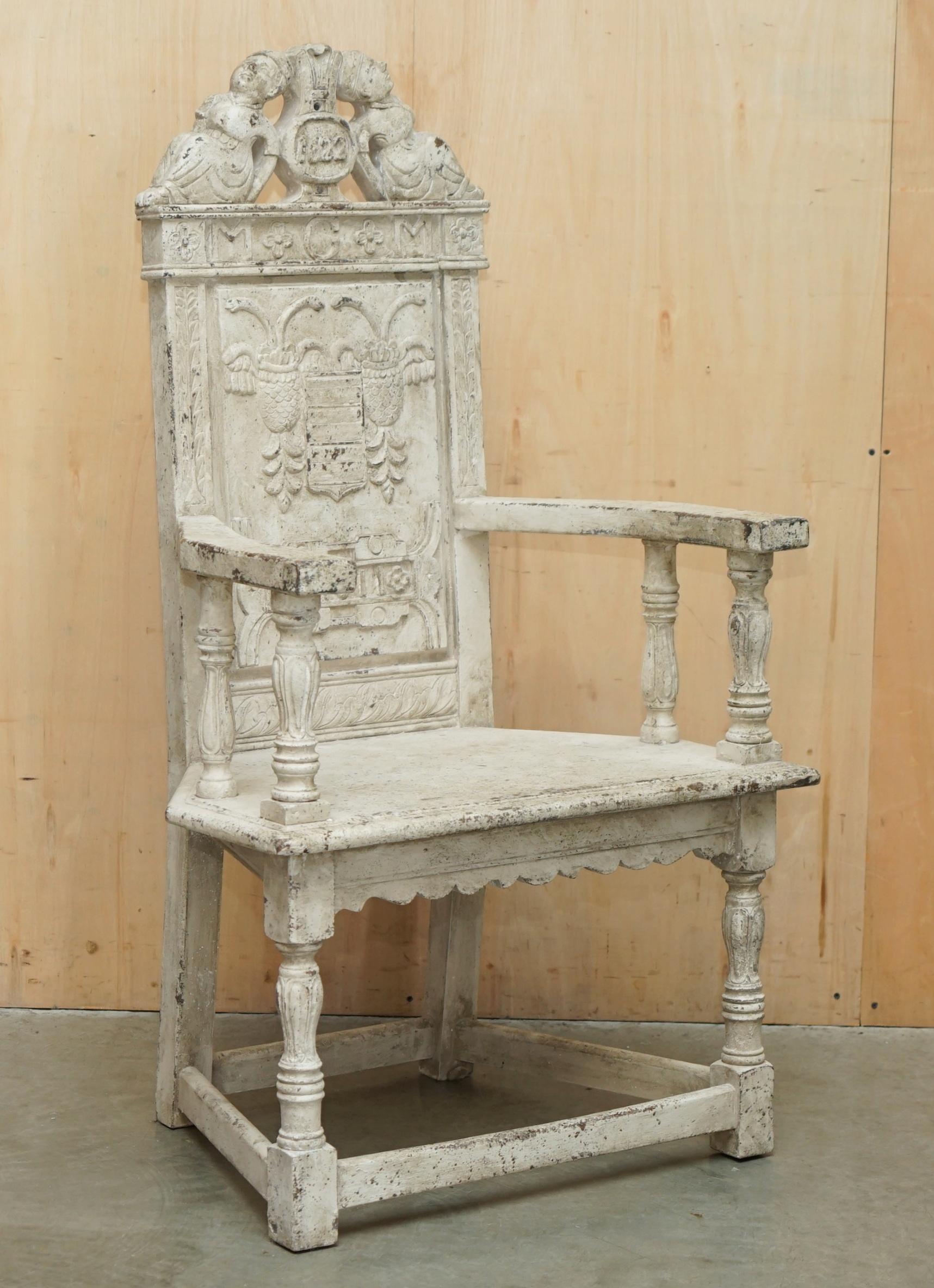 Casa Reale Antiquariato

Royal House Antiques è lieta di offrire in vendita questa splendida poltrona antica dipinta del 1622, datata William & Mary. 

Le spese di spedizione indicate sono solo indicative e coprono solo la zona M25 per il Regno