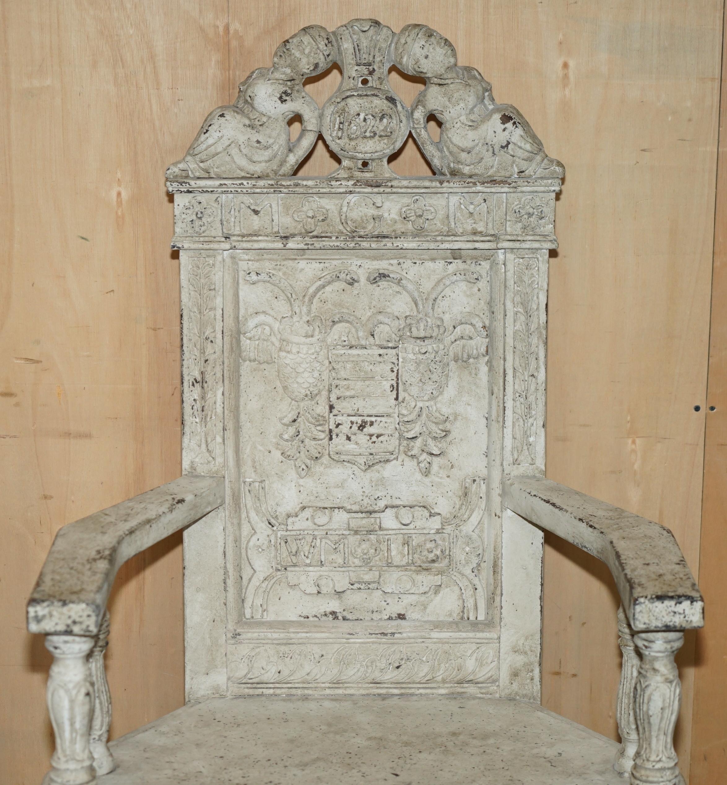 Inglese ANTICO 1622 DATATO ORNATAMENTE intagliato a mano IN INGLESE OAK PAINTED THRONE ARMCHAIR in vendita