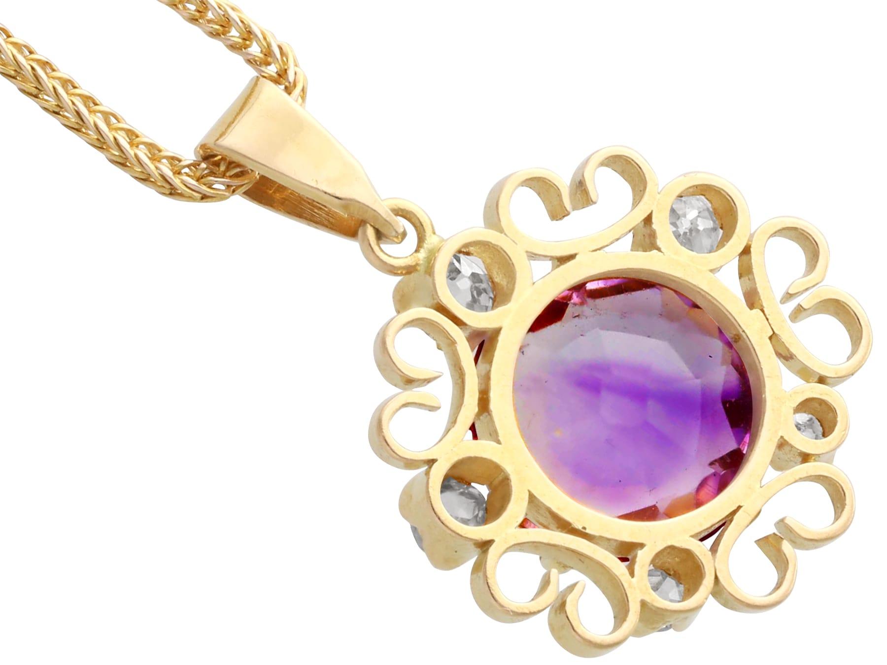 Women's or Men's Antique 1.63 Carat Amethyst and Diamond Yellow Gold Pendant, circa 1920 For Sale
