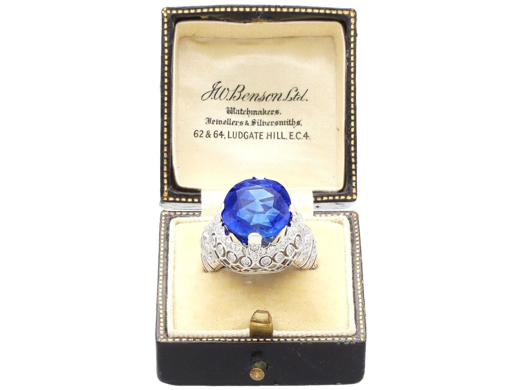 Women's or Men's Antique 16.31ct Ceylon Sapphire and Diamond Platinum Cocktail Ring