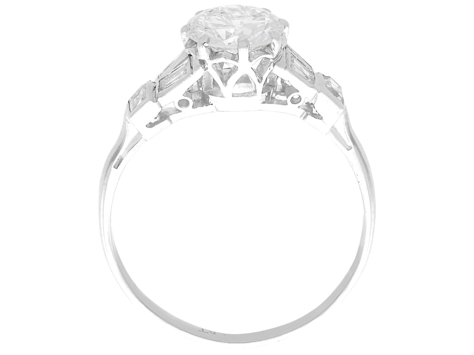 Antiker 1,65 Karat Diamant und Platin Solitär Ring CIRCA 1920 im Angebot 1