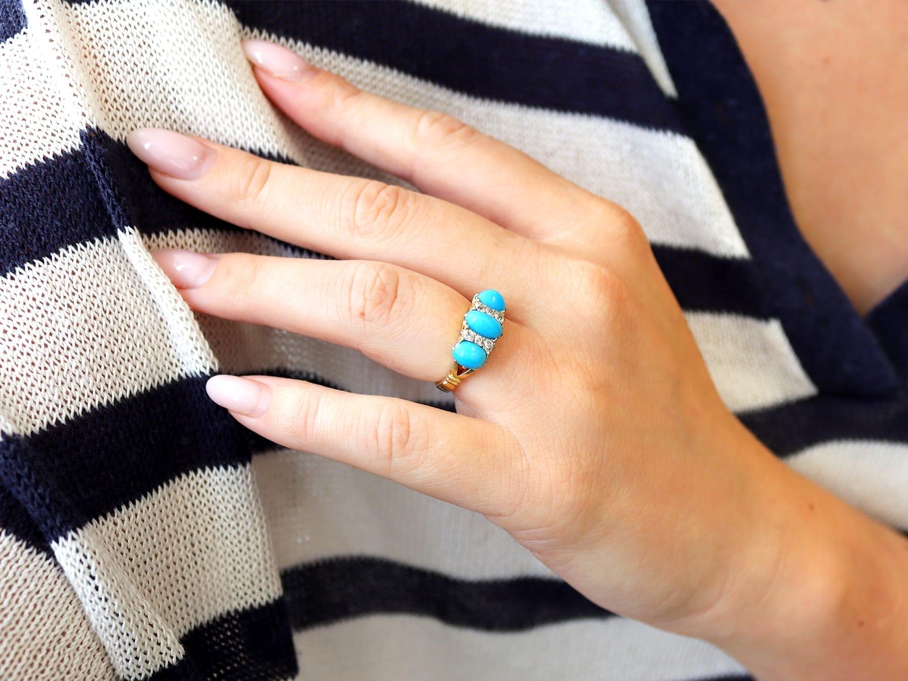 Cabochon Antique 1.65 Carat Turquoise 0.24 Carat Diamond 15k Yellow Gold Ring Circa 1890 For Sale