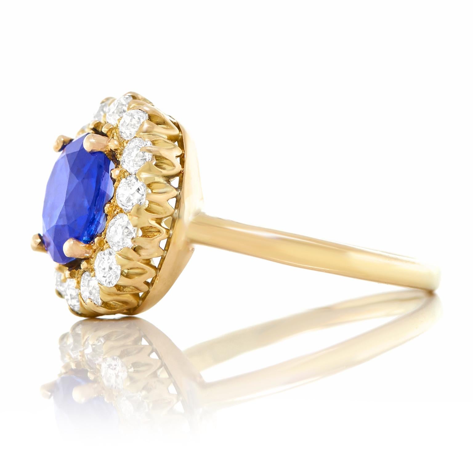 Antique 1.66 Carat No-Heat Sapphire and Diamond Gold Ring 2
