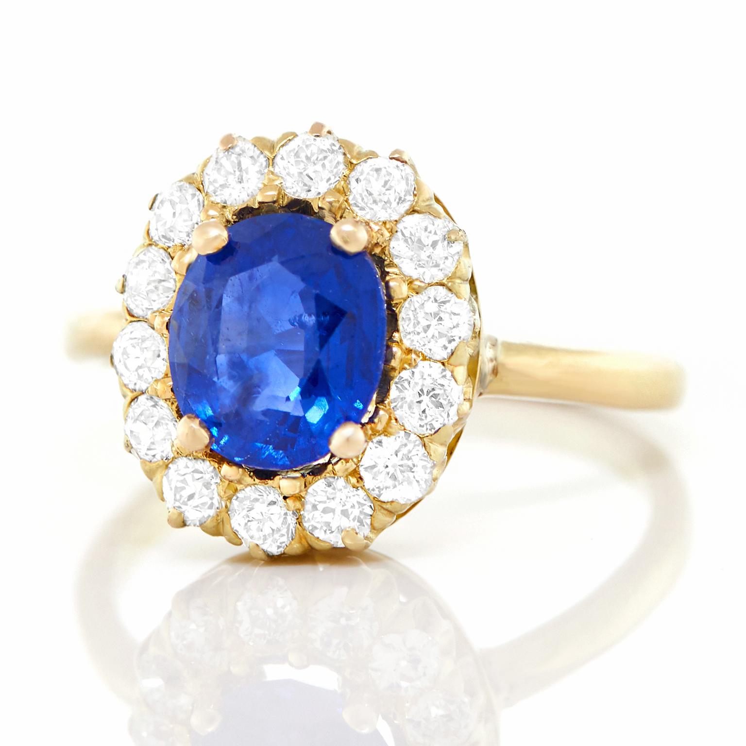 Antique 1.66 Carat No-Heat Sapphire and Diamond Gold Ring 4