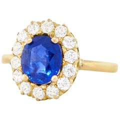 Antique 1.66 Carat No-Heat Sapphire and Diamond Gold Ring