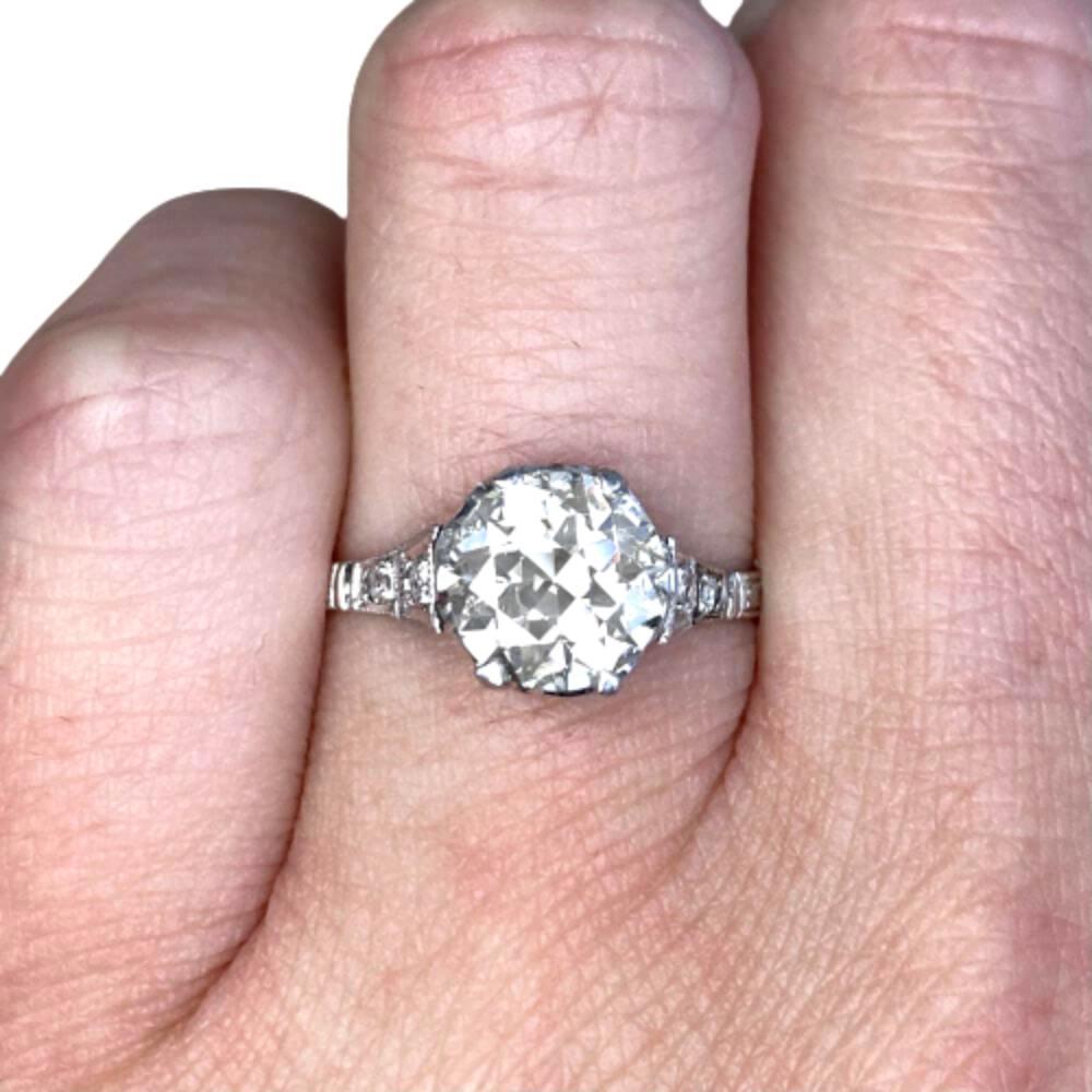 Antique 1.66 Carat Old Euro Cut Diamond Engagement Ring, Vs1 Clarity, Platinum In Excellent Condition For Sale In New York, NY