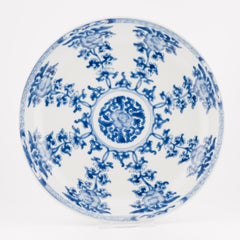 Antique 1680-1700 Chinese Porcelain Dish Kangxi Blue White Marked Base