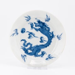 Antique 1680-1700 Chinese Porcelain Dish Kangxi Blue White Marked Dragon