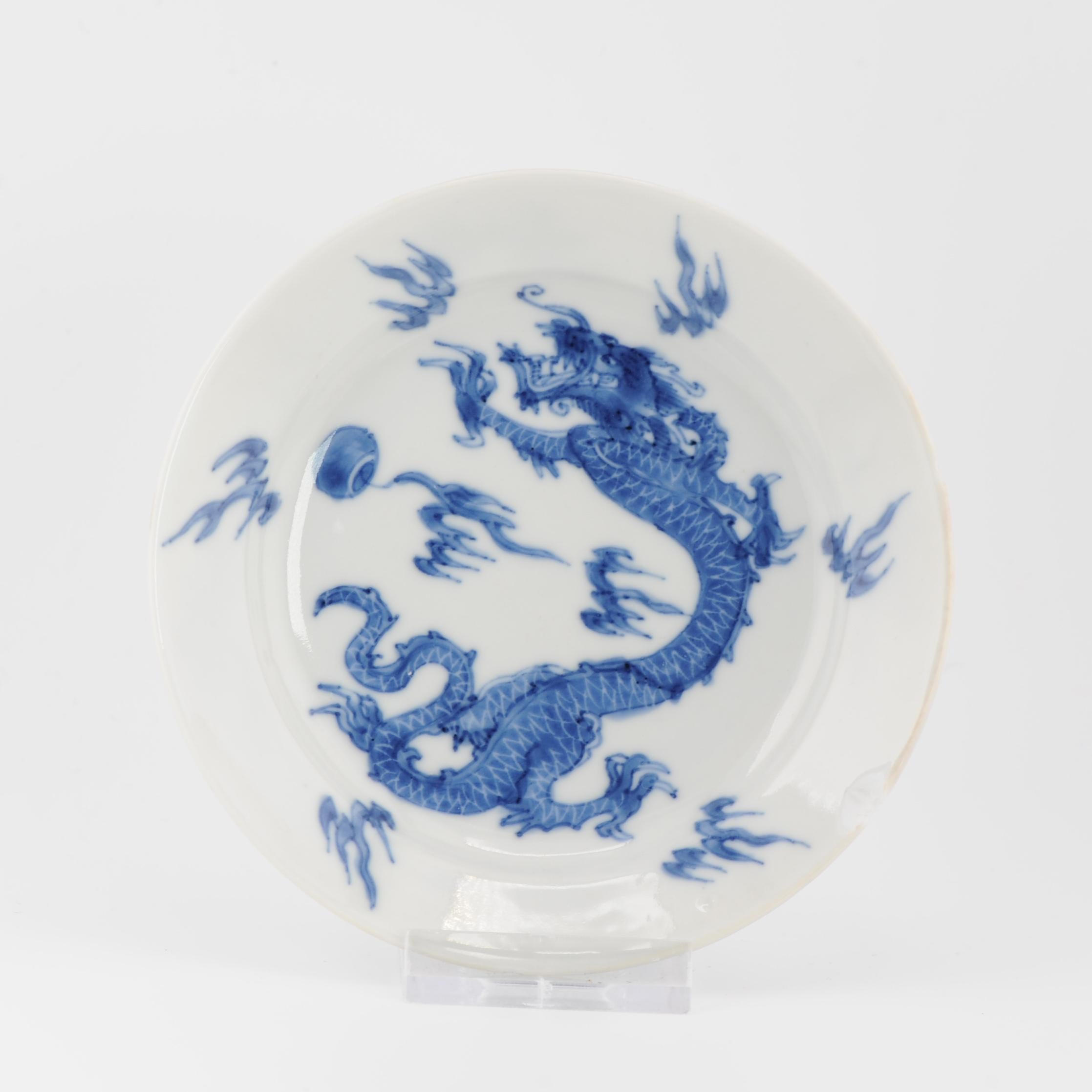 Antique 1680-1700 Chinese Porcelain Dish Kangxi Blue White Marked Dragon 1