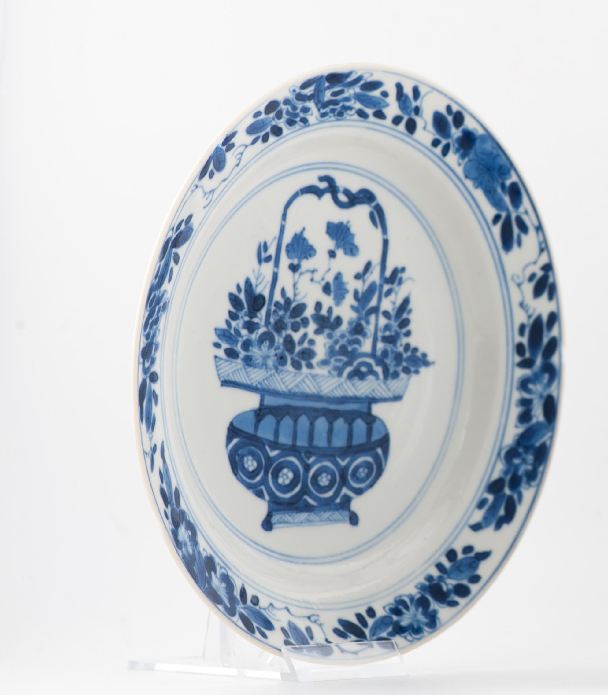 Antique 1680-1700 Chinese Porcelain Plate Kangxi Blue White Chenghua Mark For Sale 2