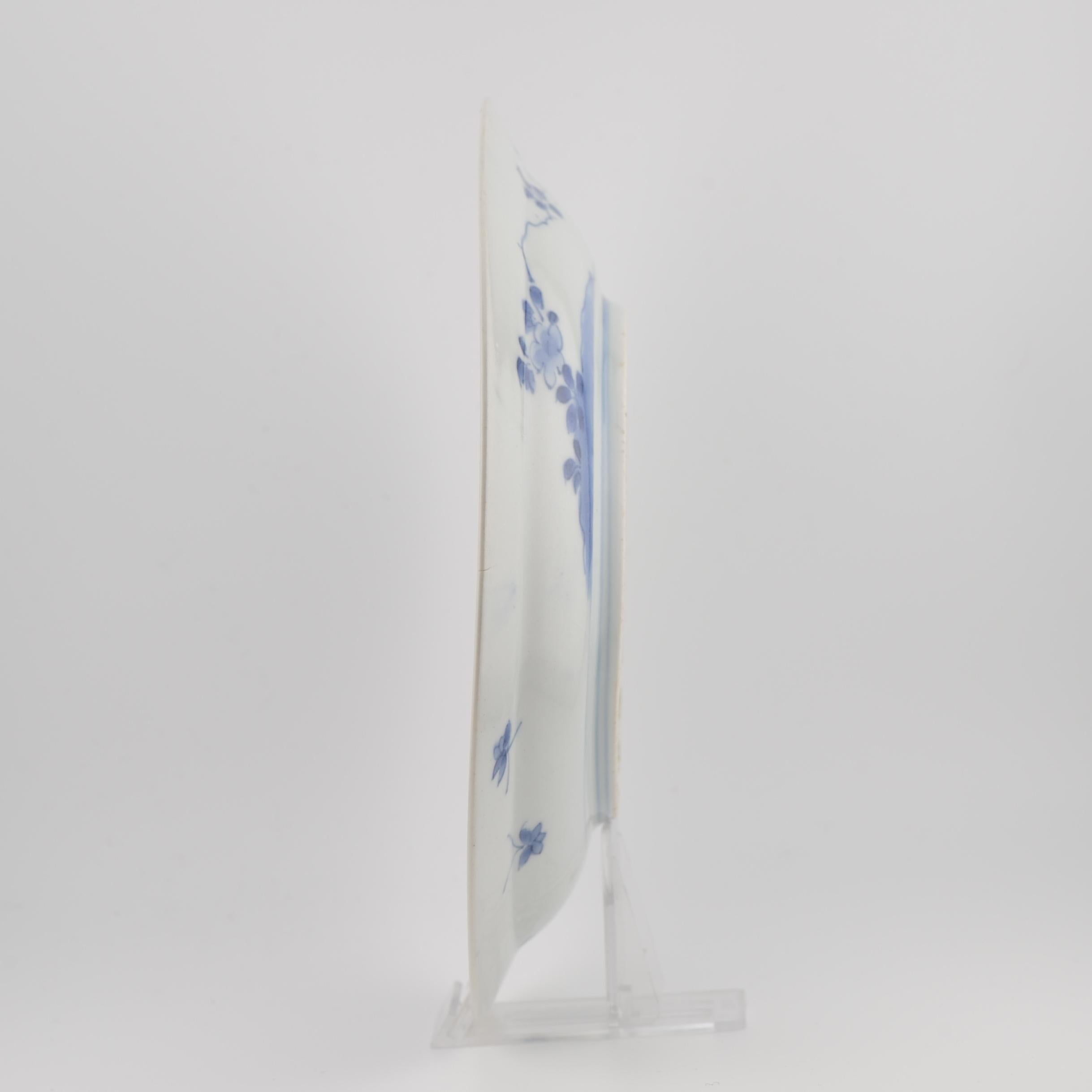 Antico piatto giapponese di livello superiore Kakiemon del 1680-1700 con uccelli e fiori in vendita 2