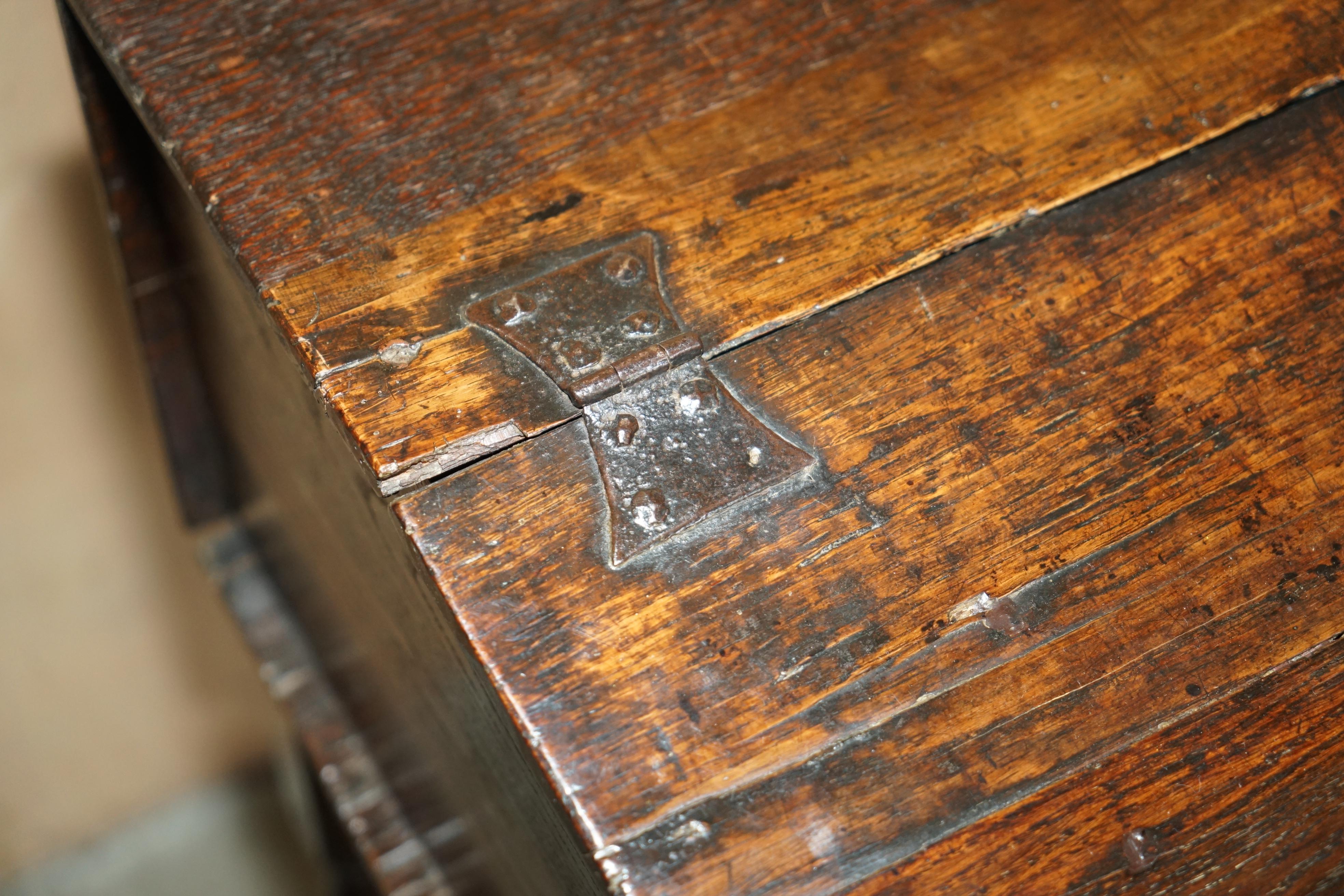 ANTIQUE 1684 DATED HAND CARVED 17TH CENTURY LIFT TOP WRITiNG TABLE DESK BIBLE For Sale 4