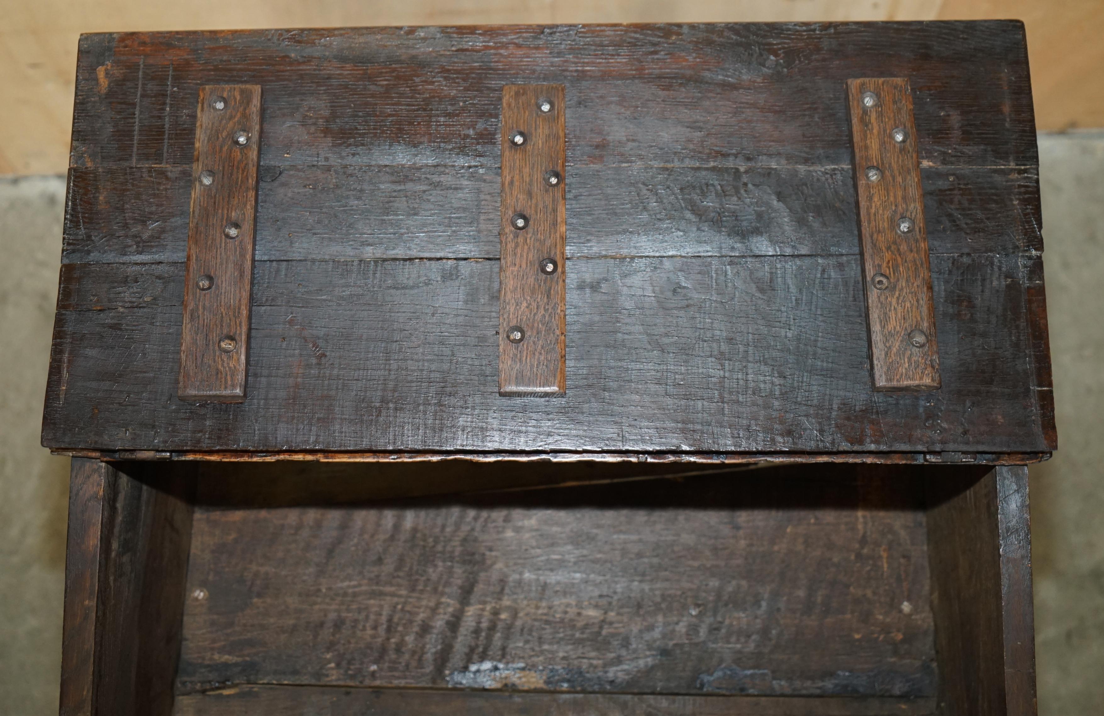 ANTIQUE 1684 DATED HAND CARVED 17TH CENTURY LIFT TOP WRITiNG TABLE DESK BIBLE For Sale 13
