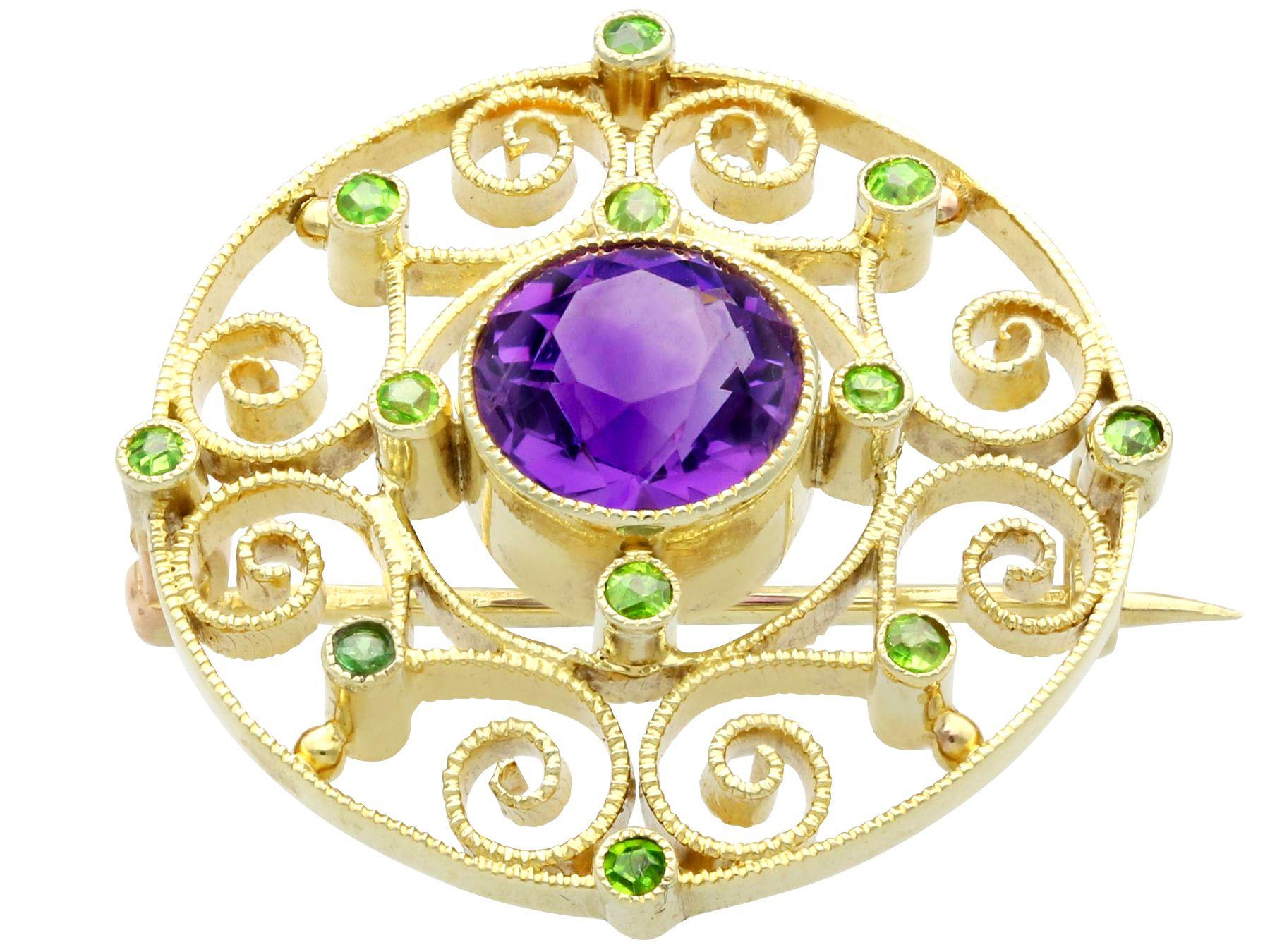 Round Cut Antique 1.69 Carat Amethyst and 0.22 Carat Peridot Yellow Gold Brooch For Sale
