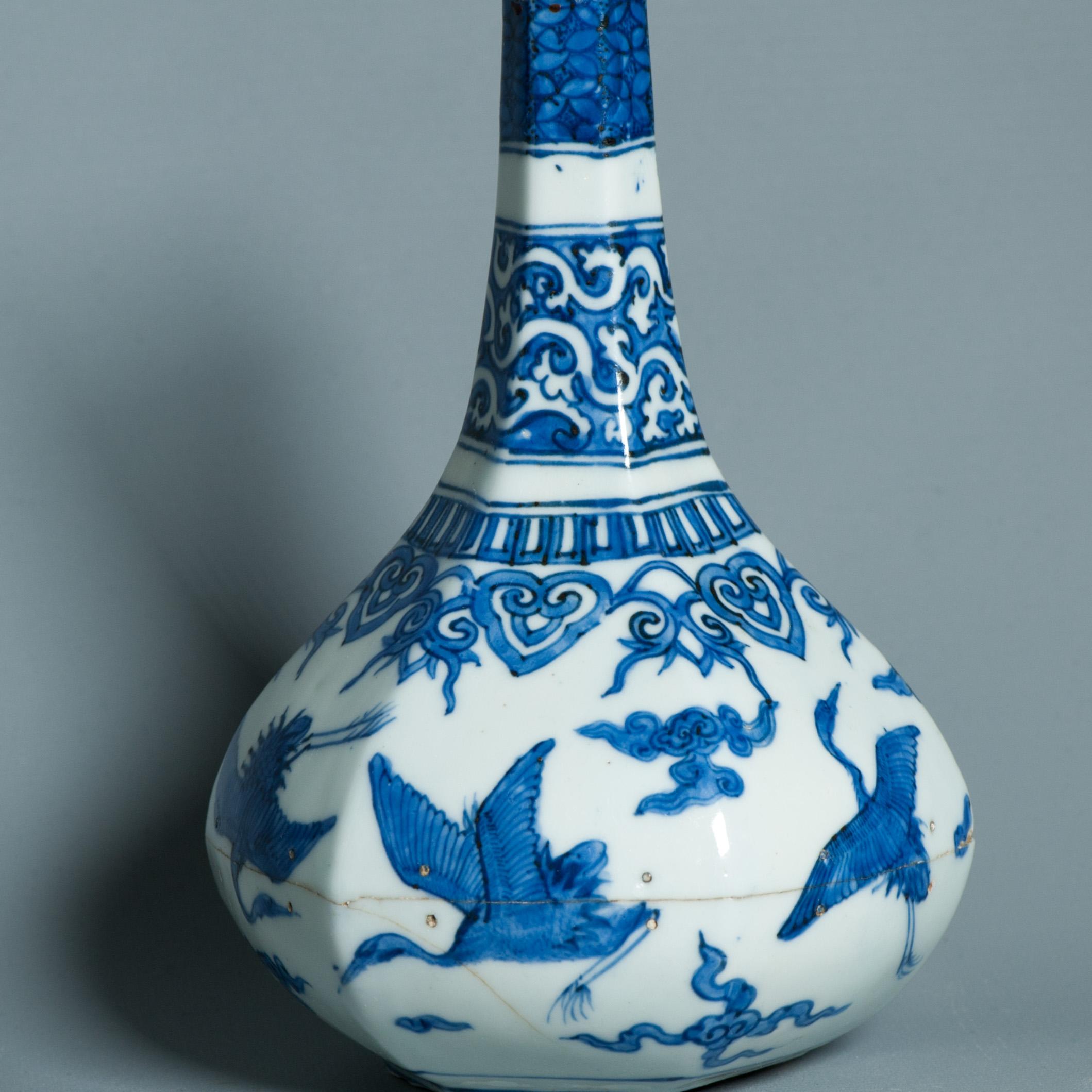 Antique 16C Ming Jiajing Vase Chinese Porcelain Blue White Cranes. Hare Mark For Sale 11