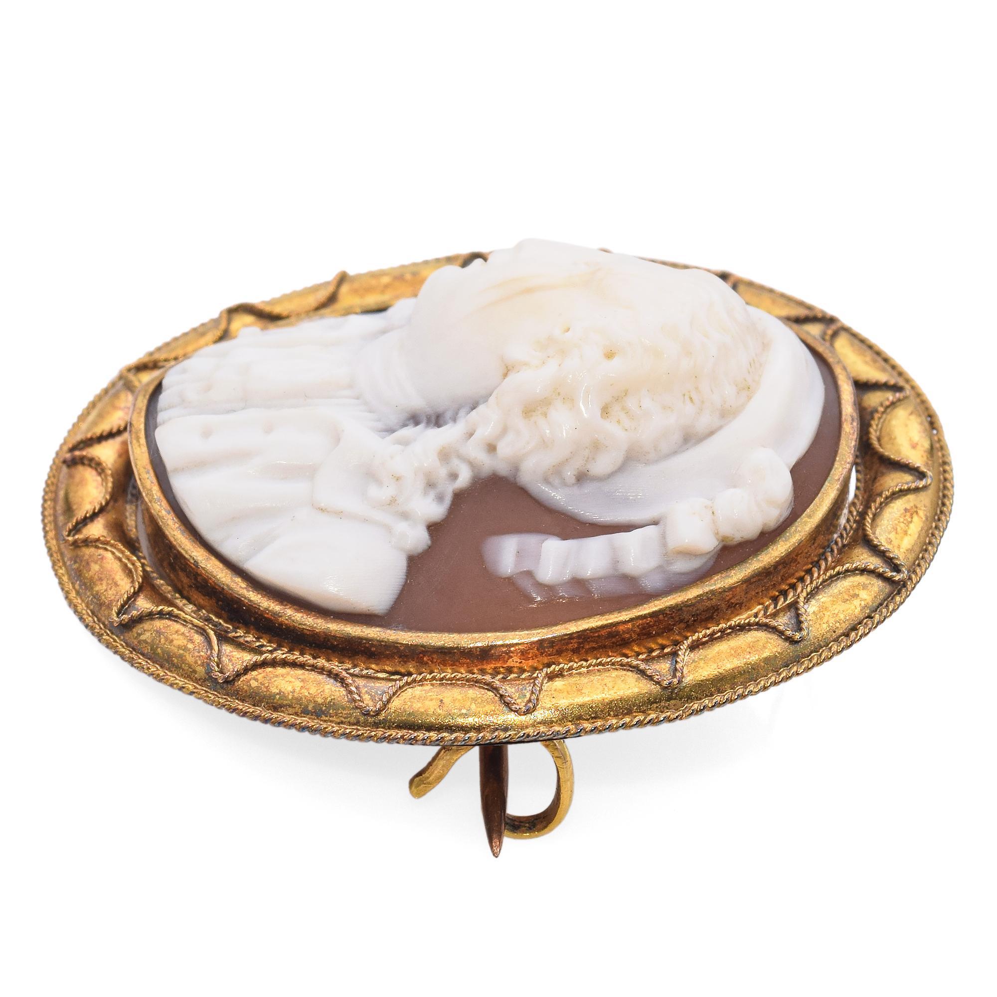 Antique 16K Yellow Gold Prince Charlie Bonnie Shell Cameo Brooch For Sale 1