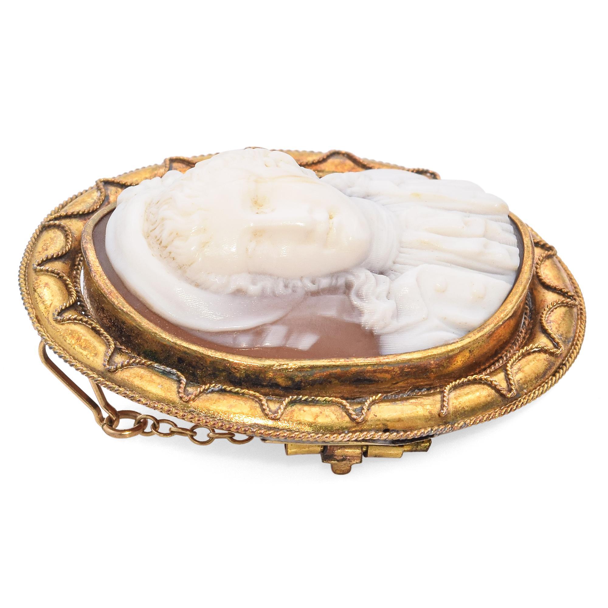Antique 16K Yellow Gold Prince Charlie Bonnie Shell Cameo Brooch For Sale 2