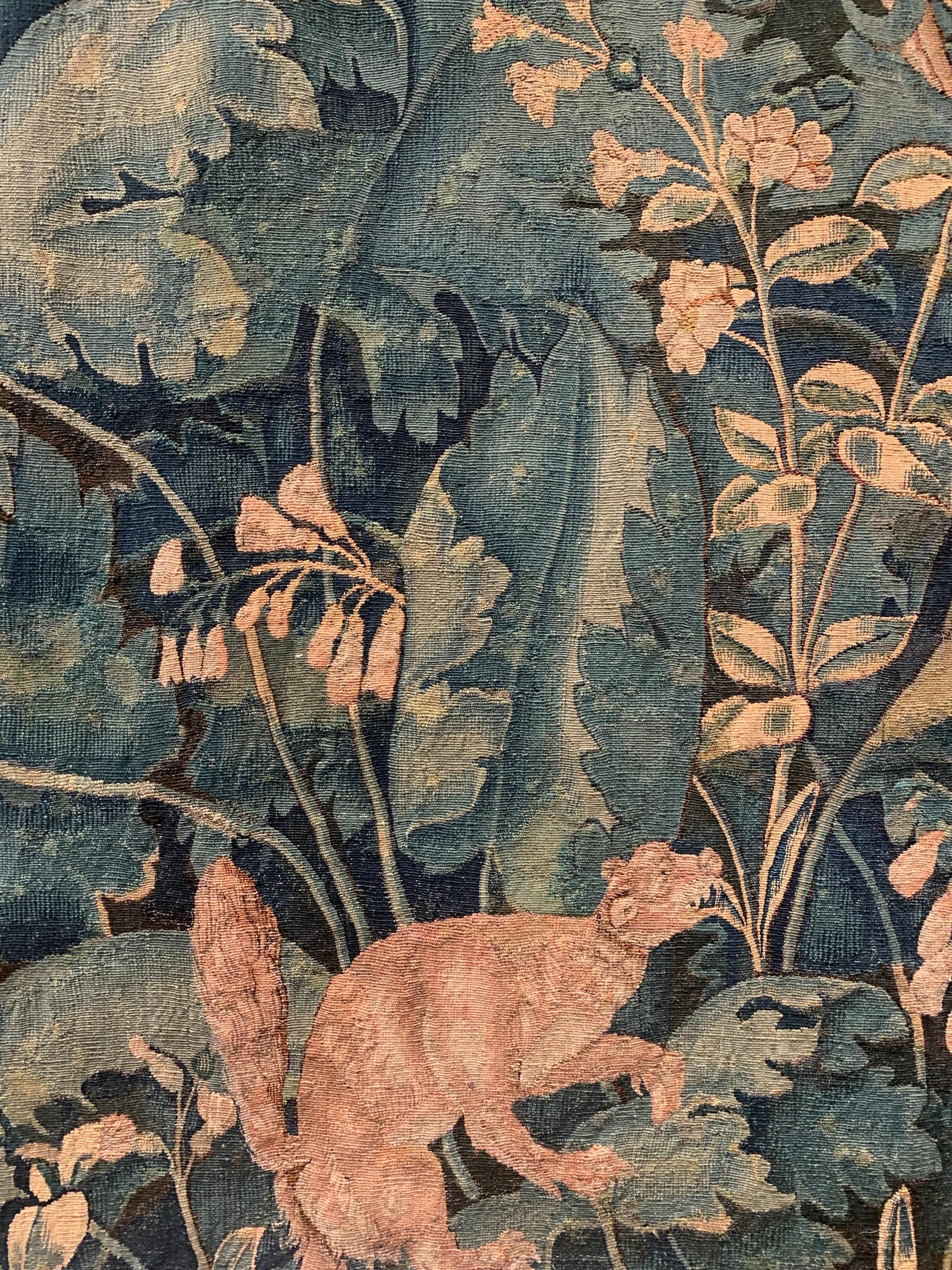 Tissé à la main Ancienne tapisserie flamande du 16ème siècle en Verdure Feuilles de Choux en vente