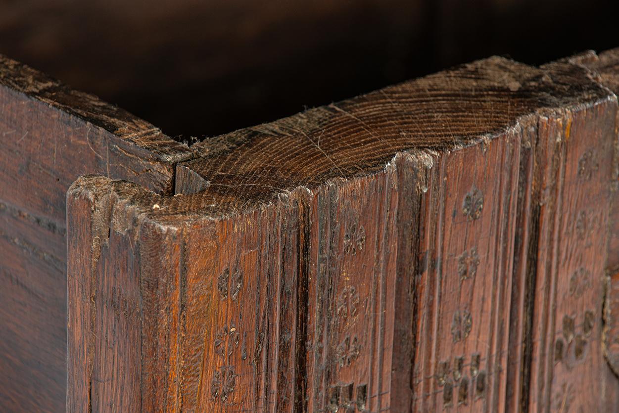 Antique 16th Century German Dark Brown oak carved Stollentruhe  Trunk or Chest For Sale 10