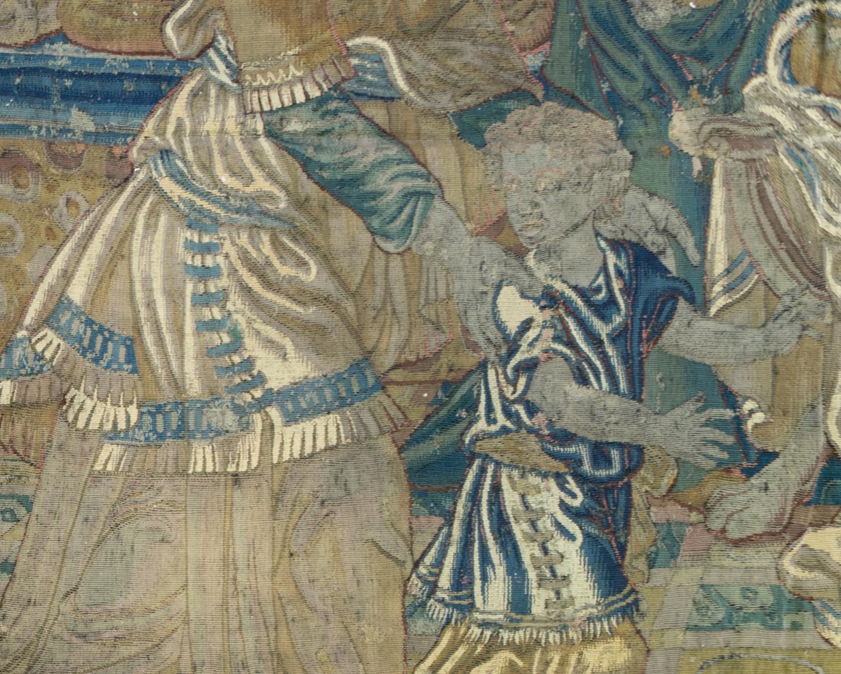 Tissé à la main Ancienne tapisserie biblique de la Renaissance flamande du XVIe siècle, bleu marine et or en vente