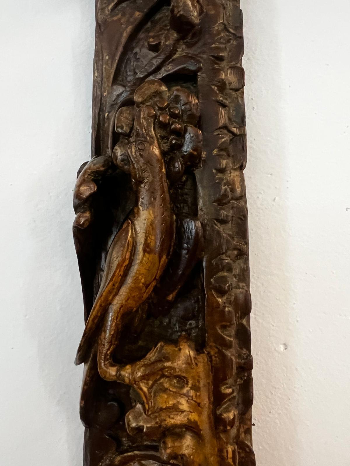 Italian Antique 16th century Rare Venetian Hand-Carved Walnut Polychromed Frame For Sale