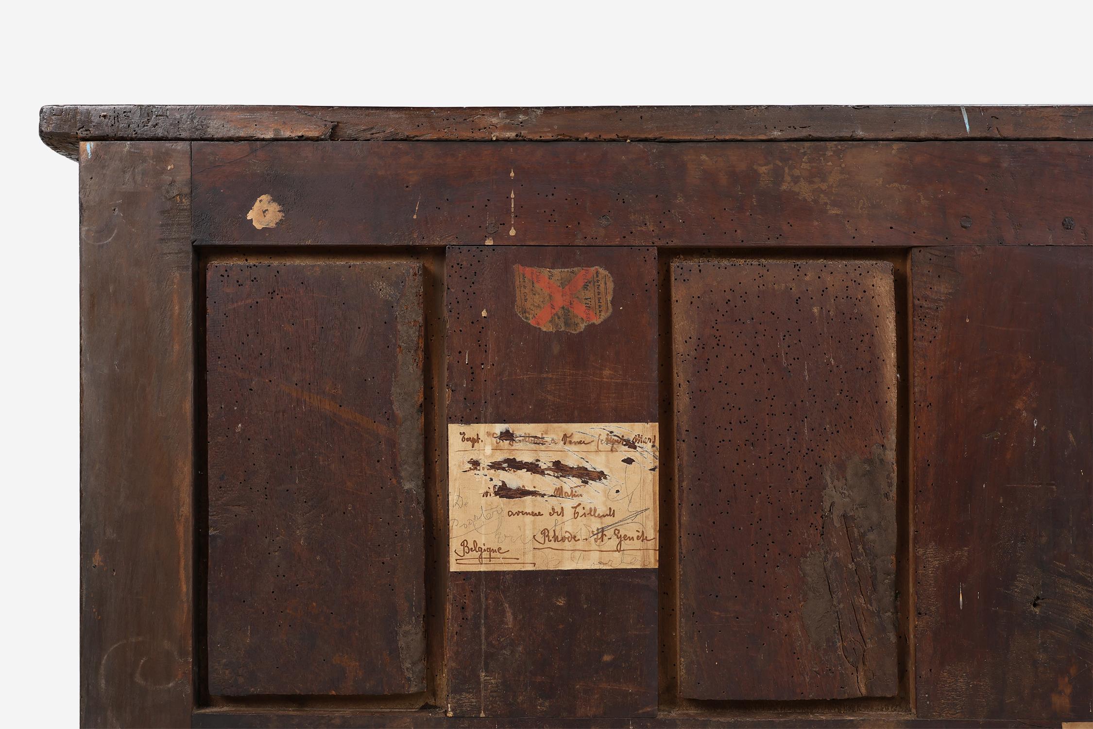 Antique 16th century Spanish carved cabinet in oak For Sale 12