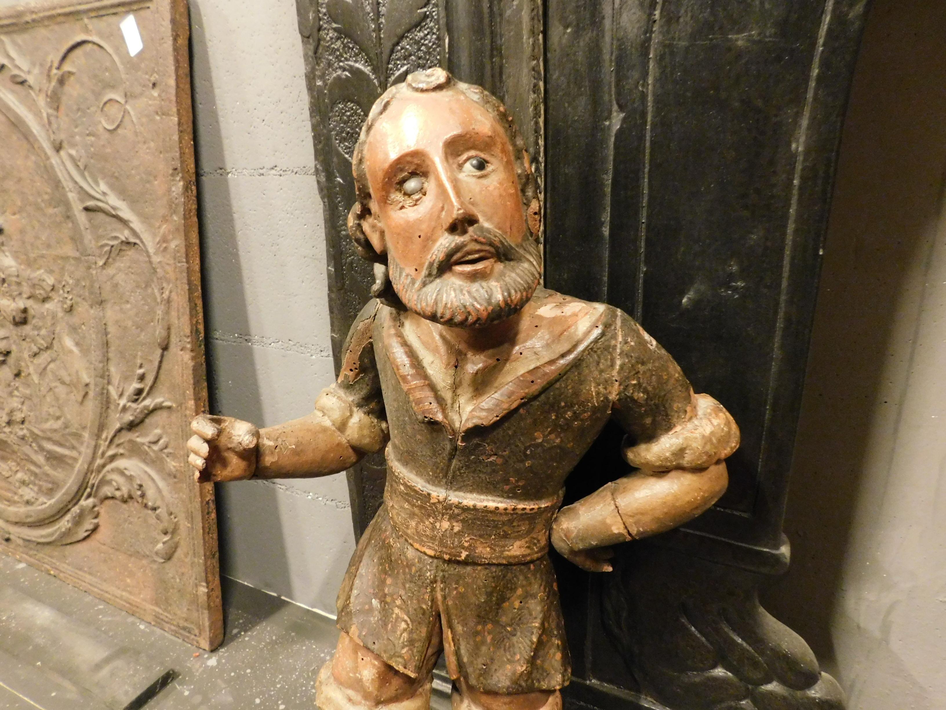 Antique 16th Century Wooden Statue, Historical Figure from Spain In Good Condition In Cuneo, Italy (CN)