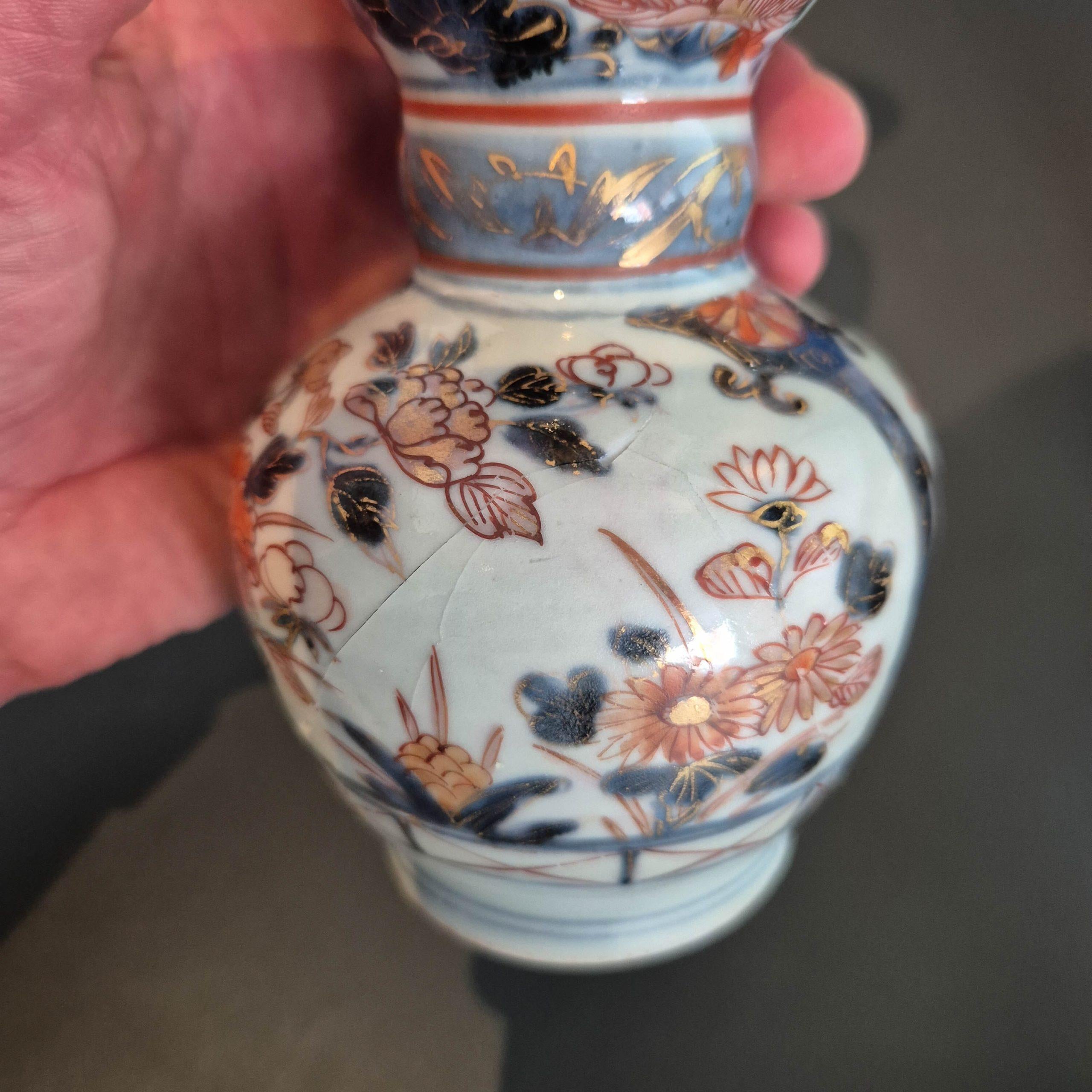 Ancienne 1700-1720 Porcelaine japonaise Imari Edo Garniture Vase Fleurs Shishi en vente 15