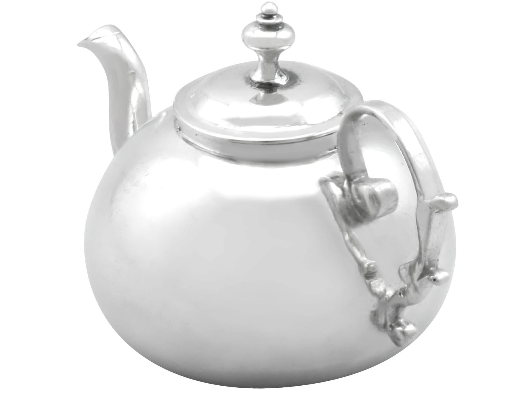 Antique 1700s Silver Miniature Teapot  For Sale 1
