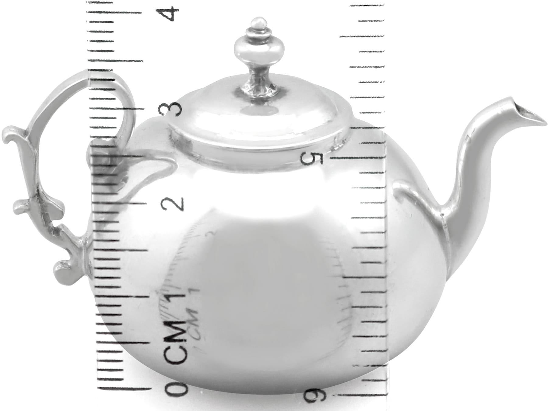 Antique 1700s Silver Miniature Teapot  For Sale 4