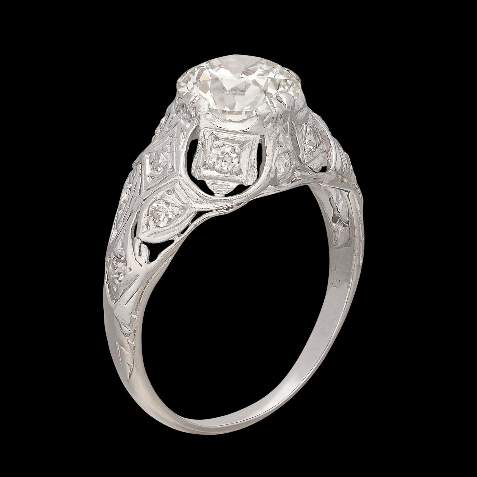 Antique 1.72-cts Diamond & Platinum Engagement Ring For Sale 2