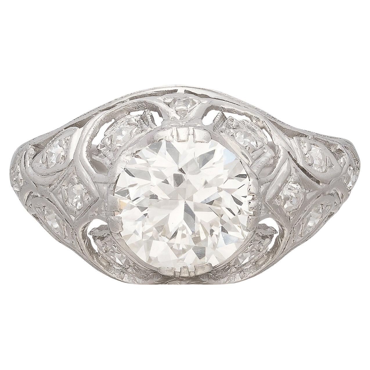Antique 1.72-cts Diamond & Platinum Engagement Ring