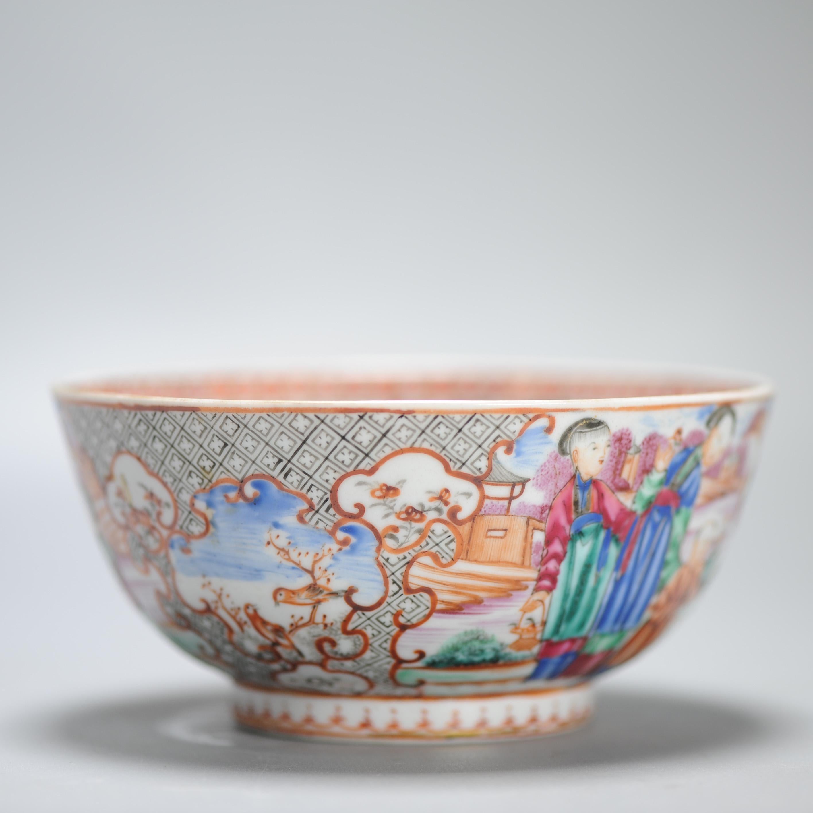 Antiguo 1740-1750 Tazón de Porcelana China Rosa Figural Periodo Qianlong siglo XVIII y antes en venta