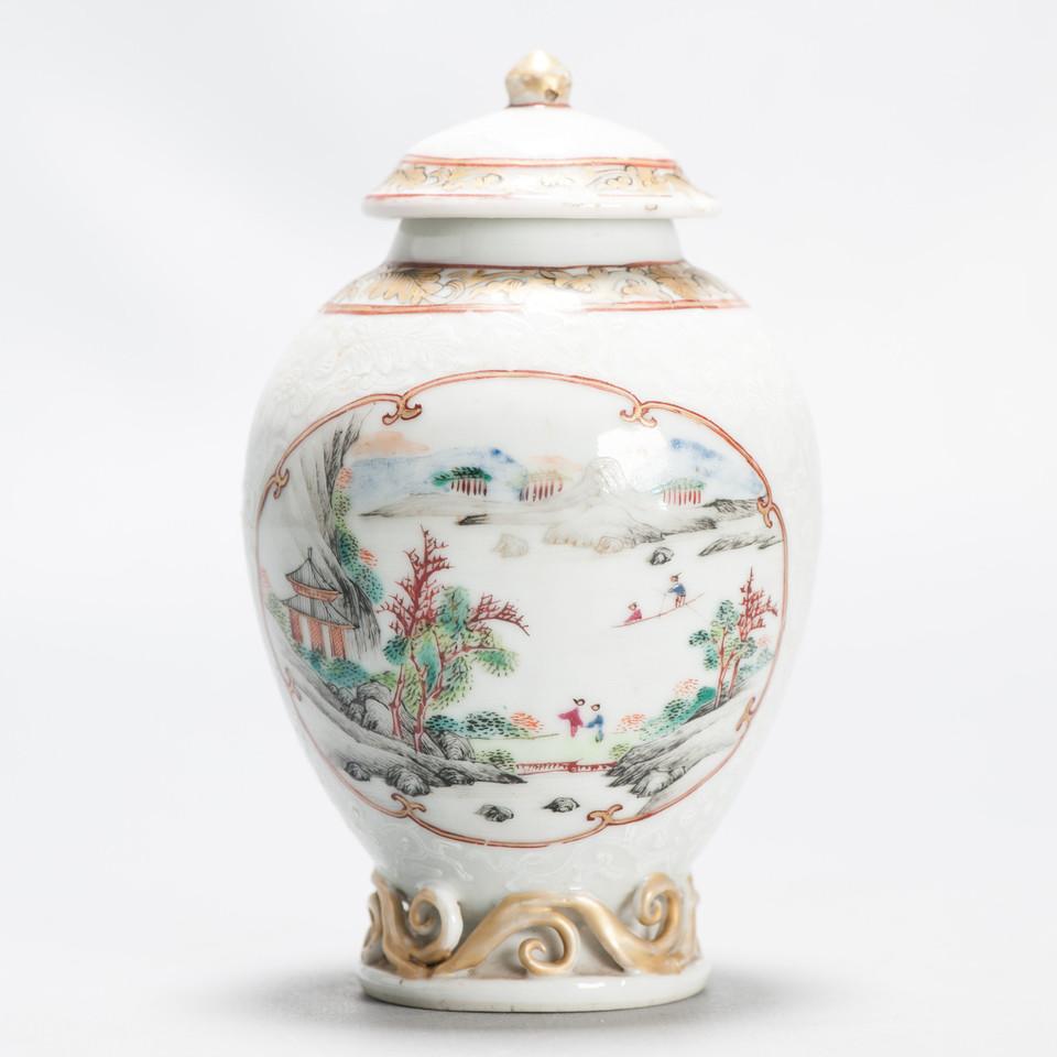 Antique 1740-1750 Chinese Porcelain Yongzheng/Qianlong Tea Caddy Famille Rose For Sale 10