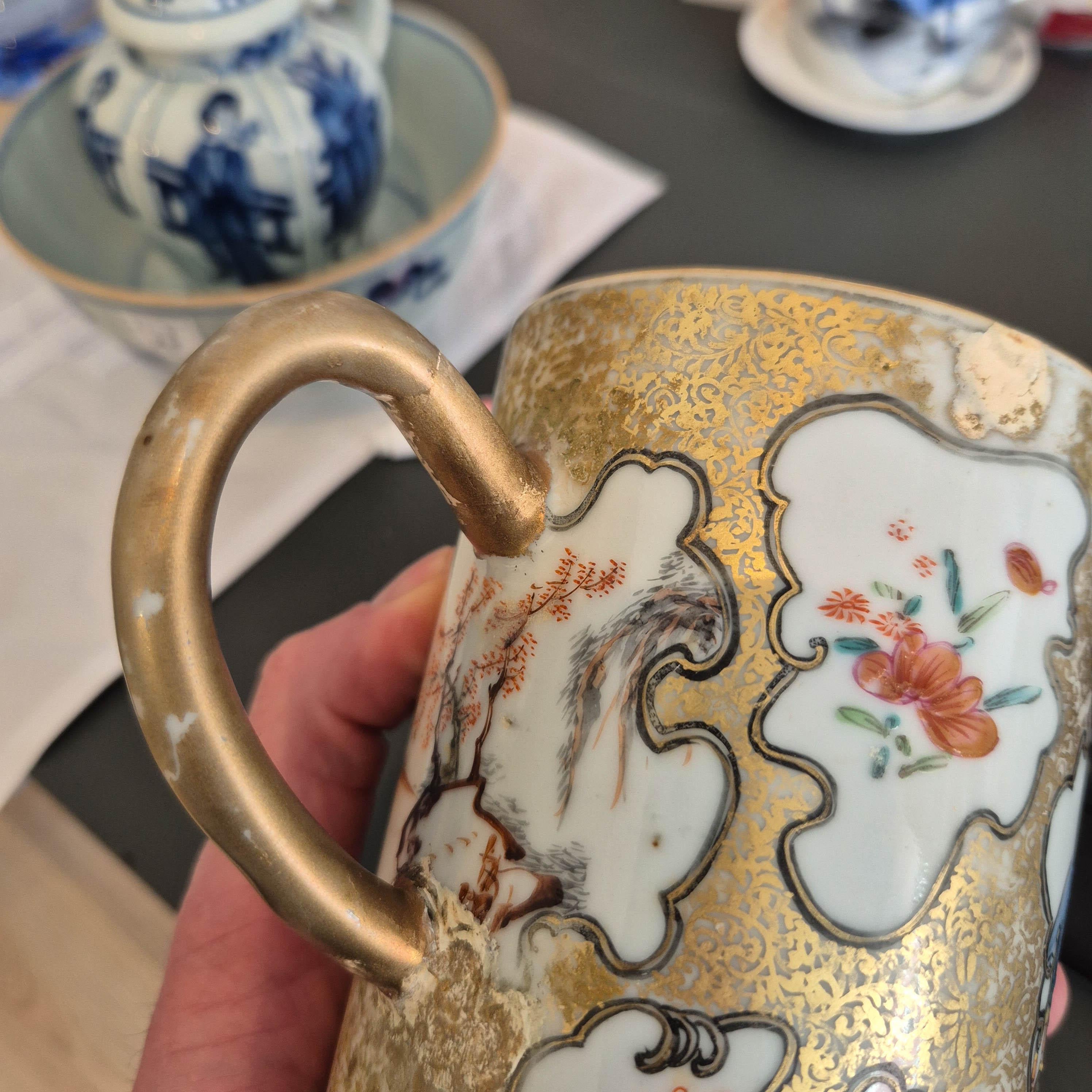 Ancienne carafe chinoise en porcelaine rose Qianlong période 1740-1760 Excellent état - En vente à Amsterdam, Noord Holland