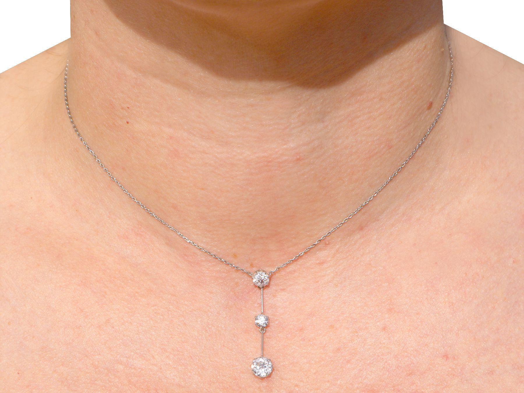 Collar antiguo de diamantes y platino de 1.74 quilates en venta 3