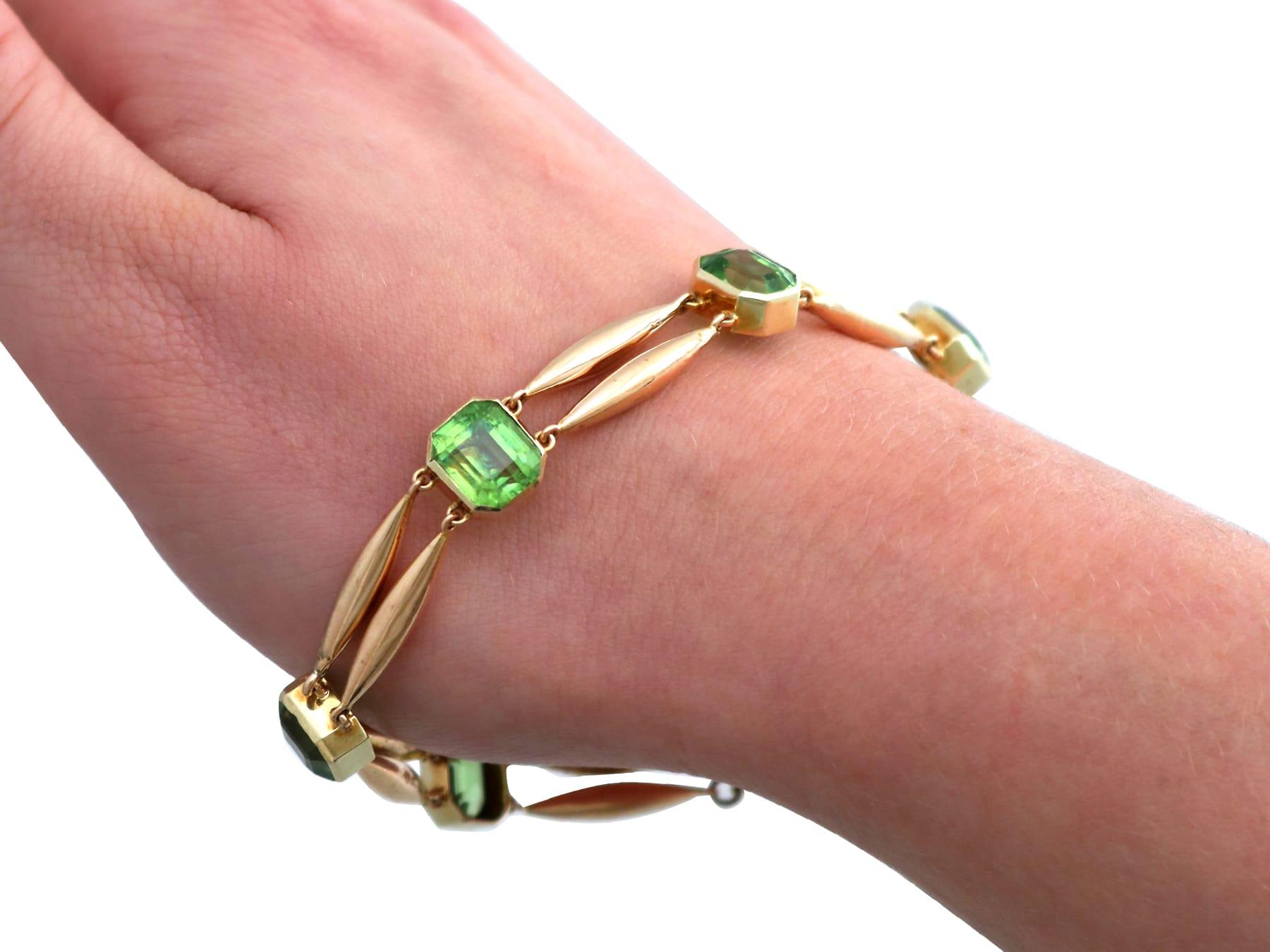 Antique 17.50ct Peridot and Rose Gold Bracelet For Sale 4
