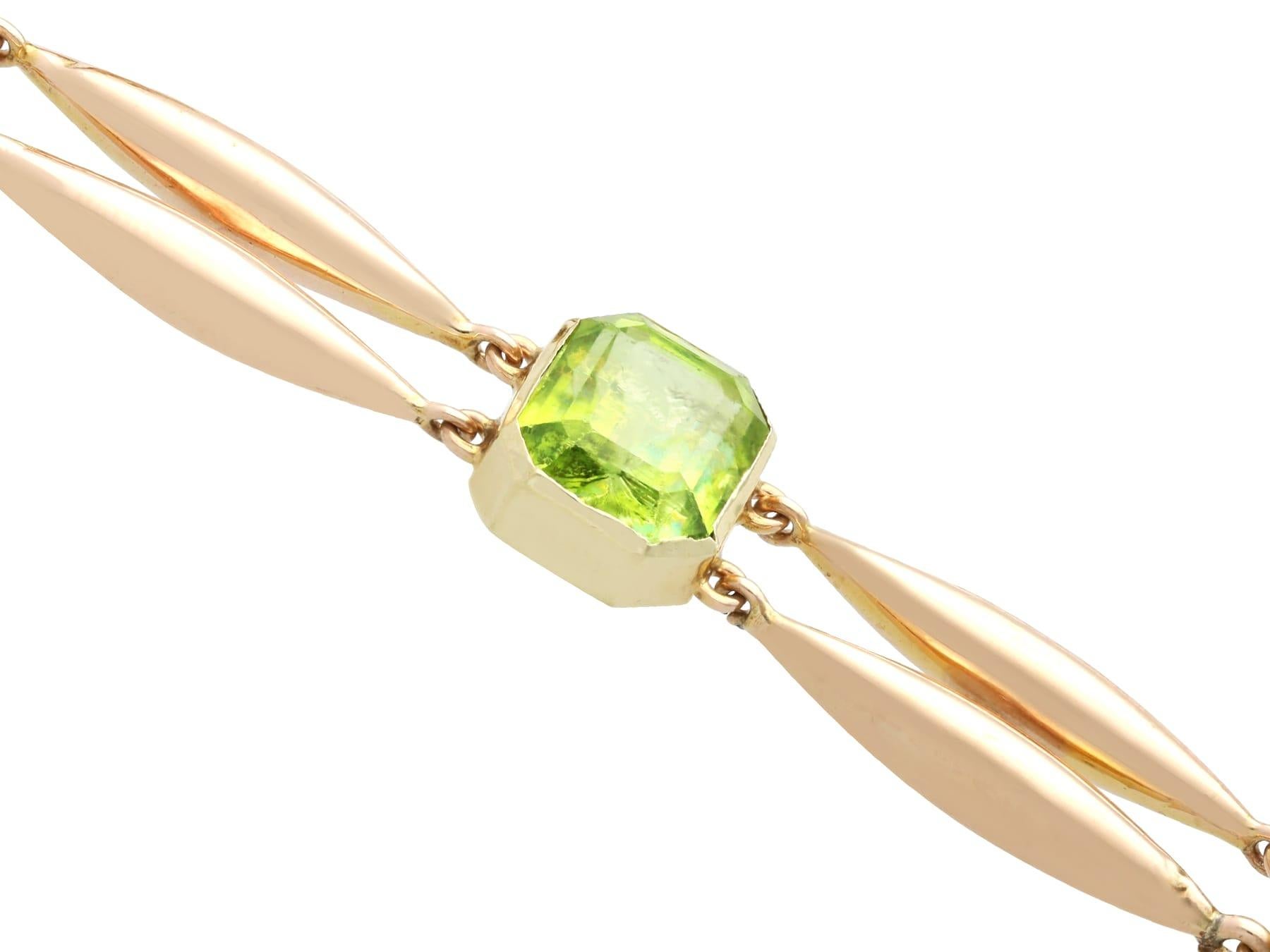 Women's or Men's Antique 17.50ct Peridot and Rose Gold Bracelet For Sale