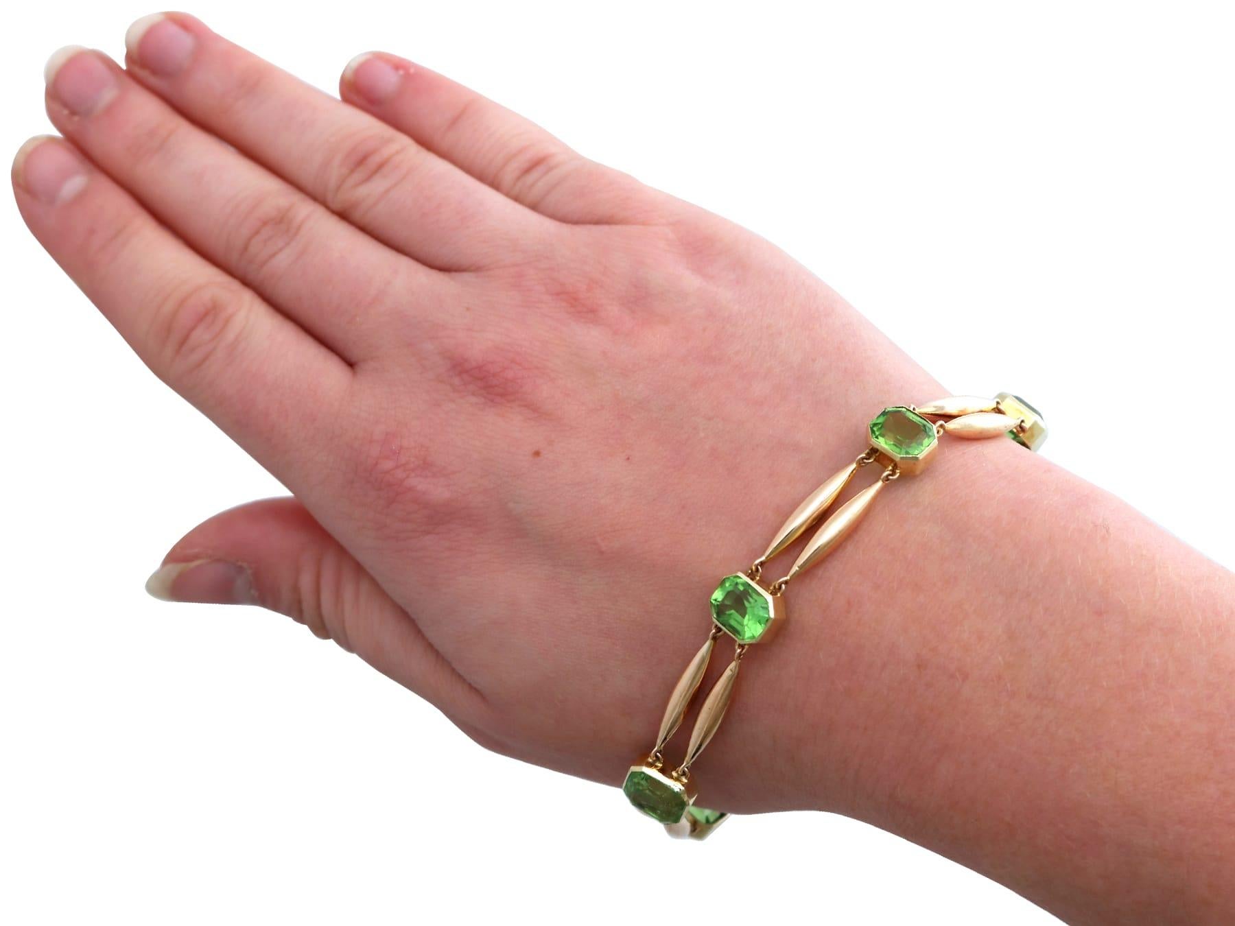 Antique 17.50ct Peridot and Rose Gold Bracelet For Sale 3