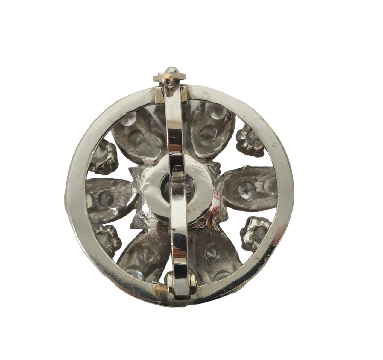 Antique, 1.75ct Diamond & Platinum Womens Pin. In Excellent Condition For Sale In Miami, FL