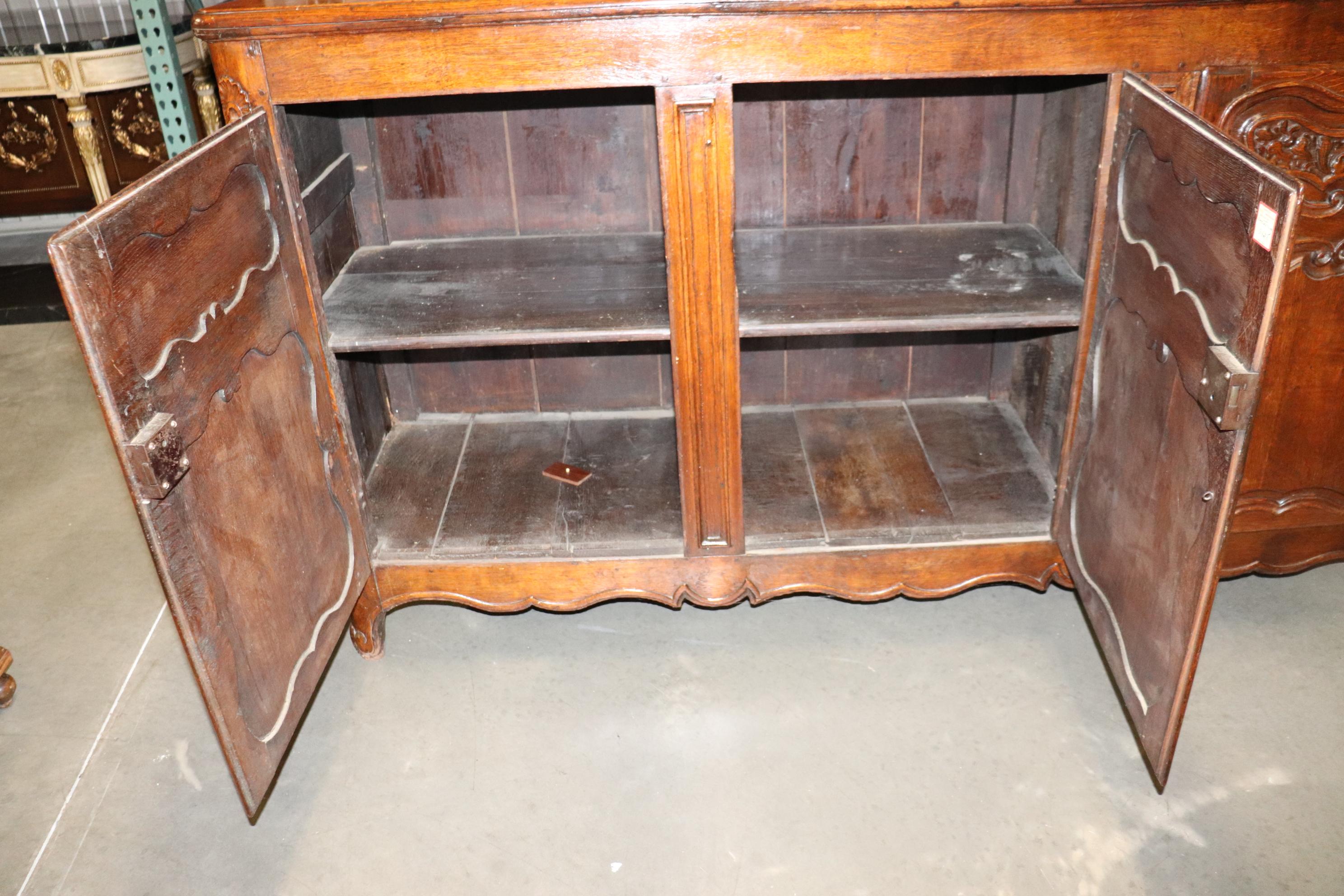 Antique 1770s Era Country French Solid Walnut Carved Sideboard Buffet For Sale 10