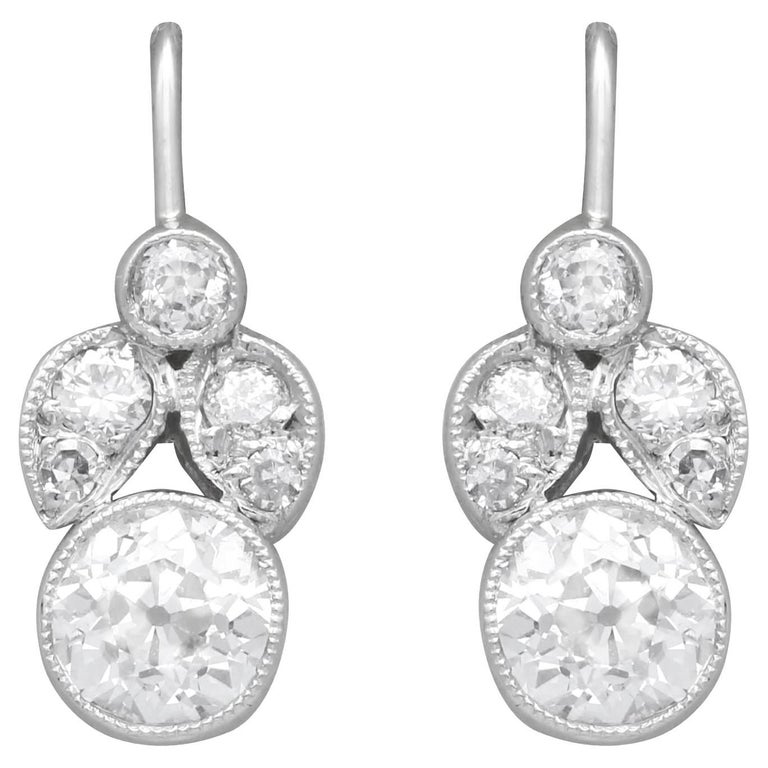 Antique 1.78 Ct Diamond and Platinum Drop Earrings For Sale at 1stDibs