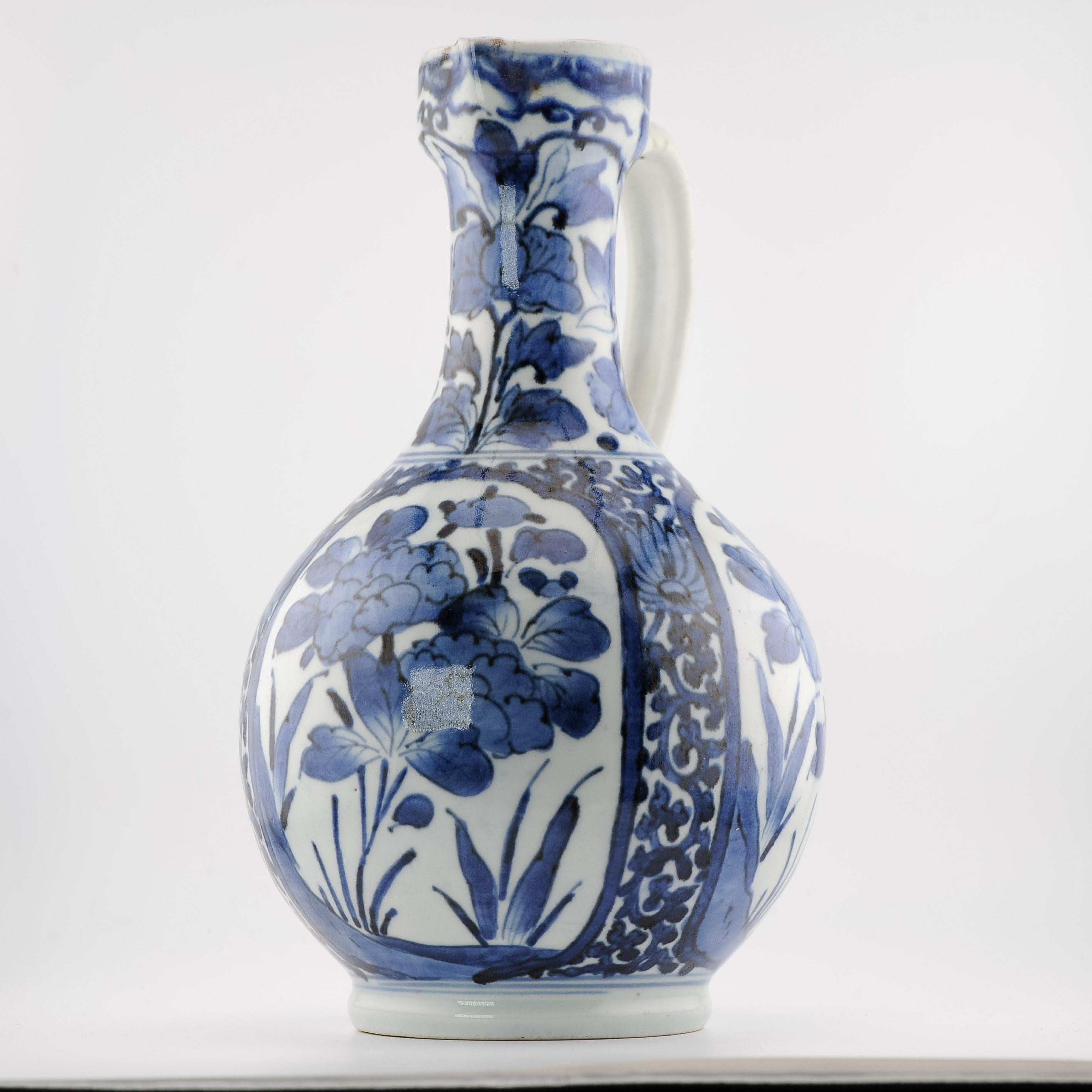 Antique 17C Japanese Porcelain Blue White Edo Period Arita Jug Ewer Flowers For Sale 10