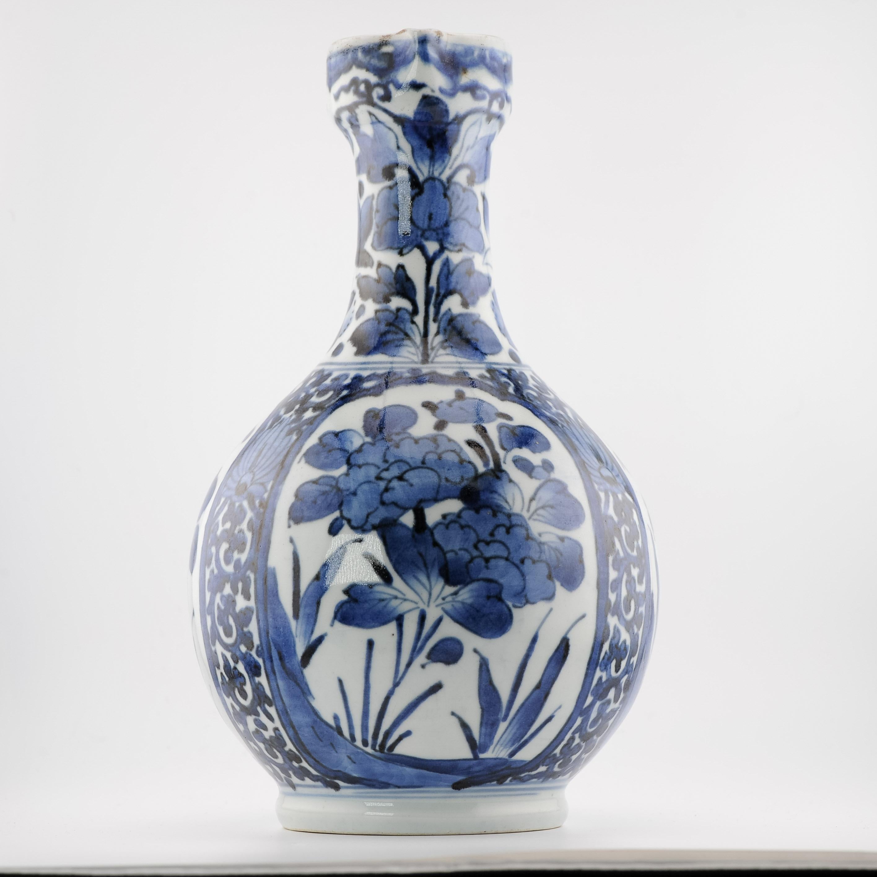 Antique 17C Japanese Porcelain Blue White Edo Period Arita Jug Ewer Flowers For Sale 1