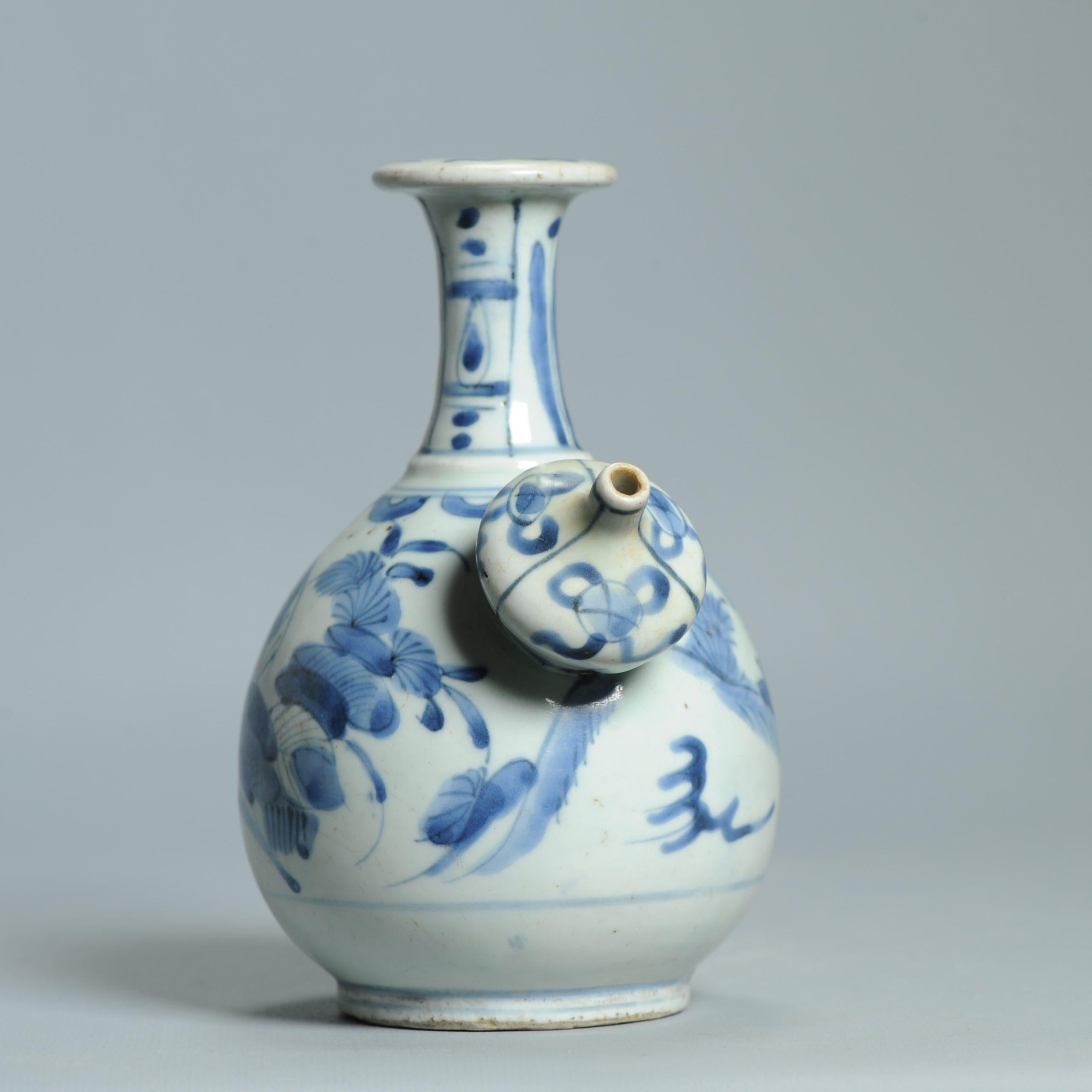 Antiguo 17C Porcelana Japonesa Azul Blanco Ghendi Periodo Edo Ghendi Kendi en venta 6