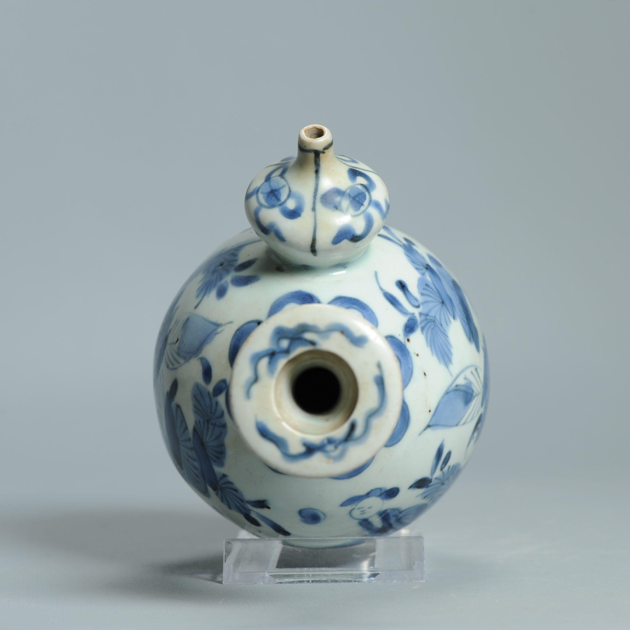 Antiguo 17C Porcelana Japonesa Azul Blanco Ghendi Periodo Edo Ghendi Kendi en venta 10