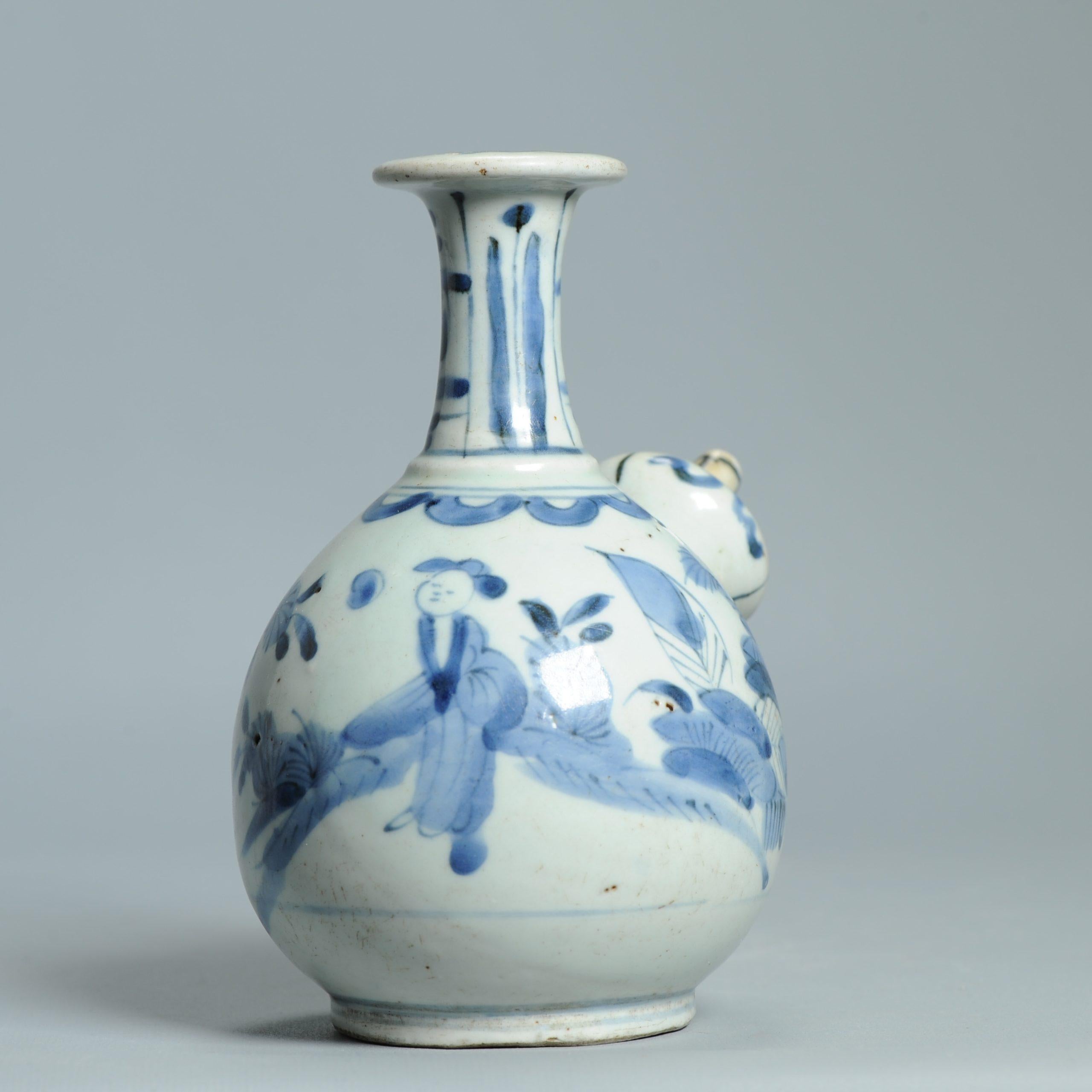 Antiguo 17C Porcelana Japonesa Azul Blanco Ghendi Periodo Edo Ghendi Kendi en venta 4